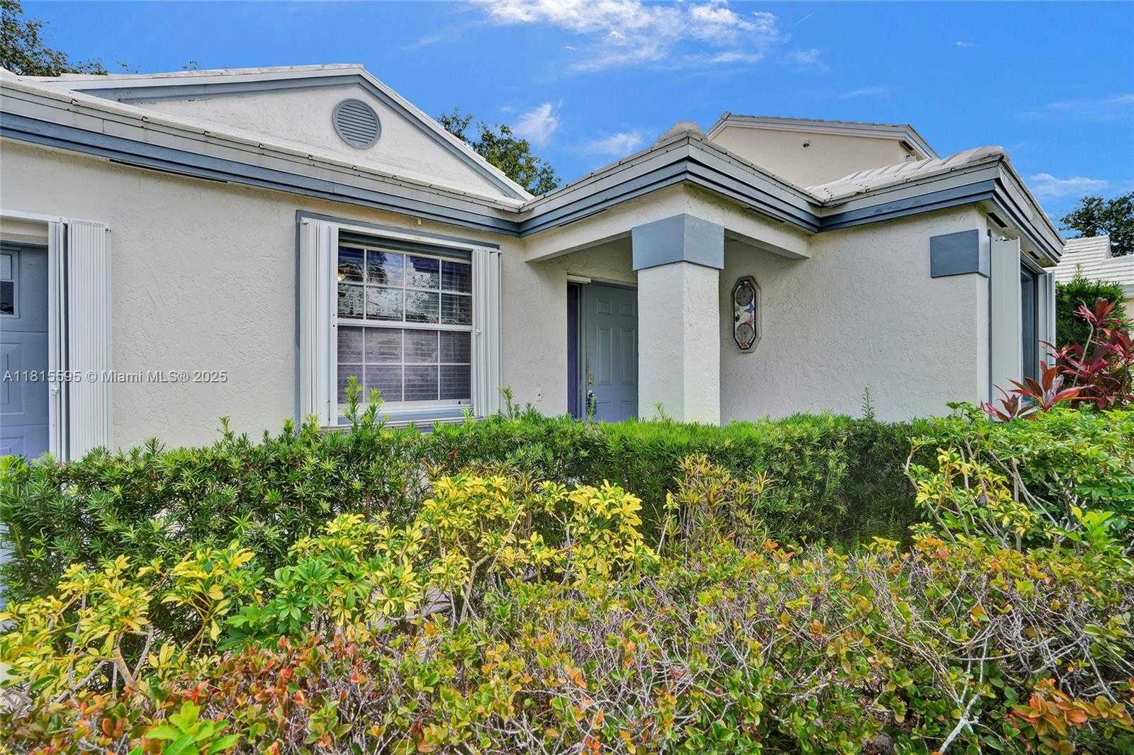 Small Image of 9601 NORTH WEST 8TH CIR, Plantation Number 36