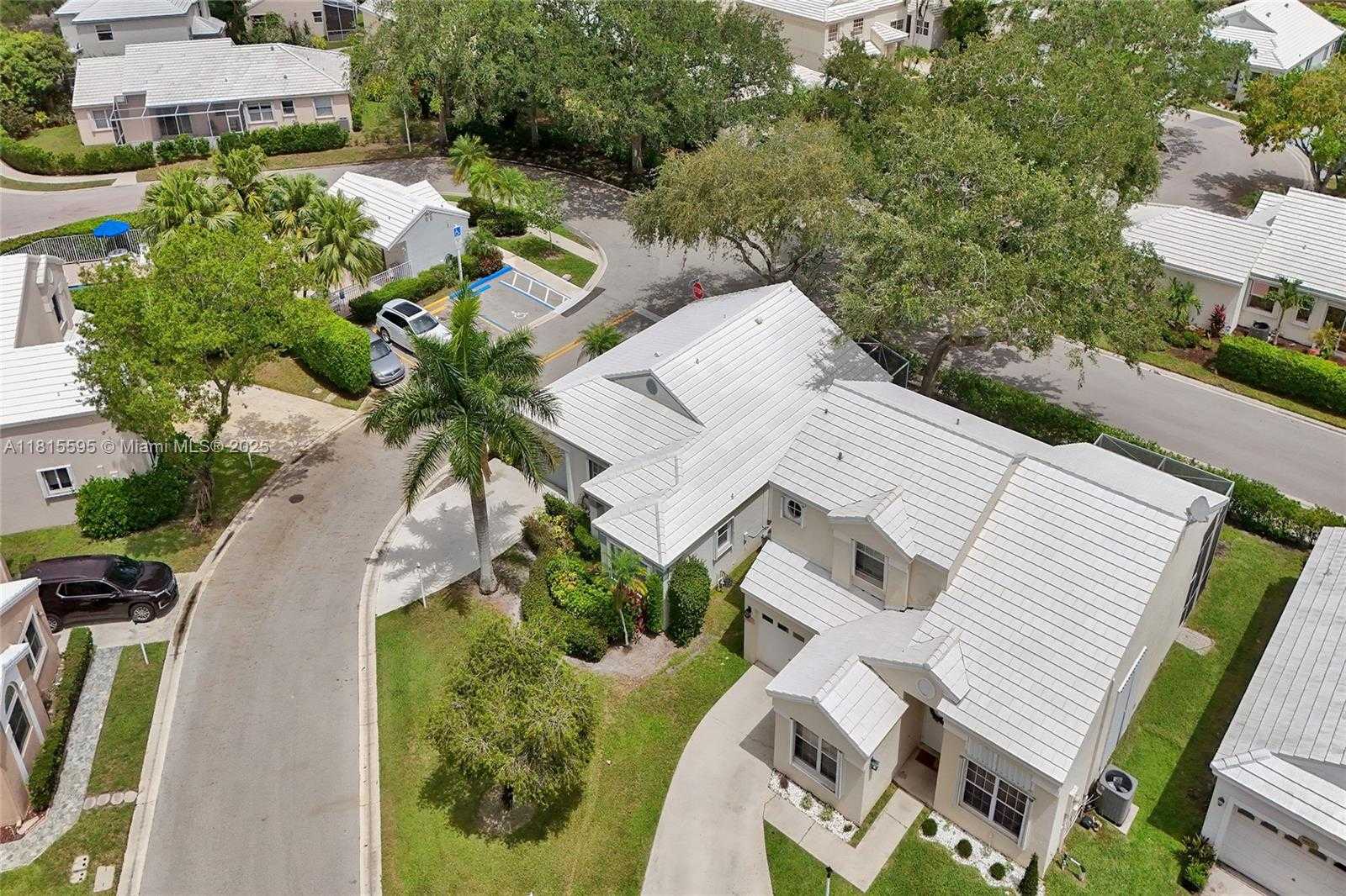 Small Image of 9601 NORTH WEST 8TH CIR, Plantation Number 43