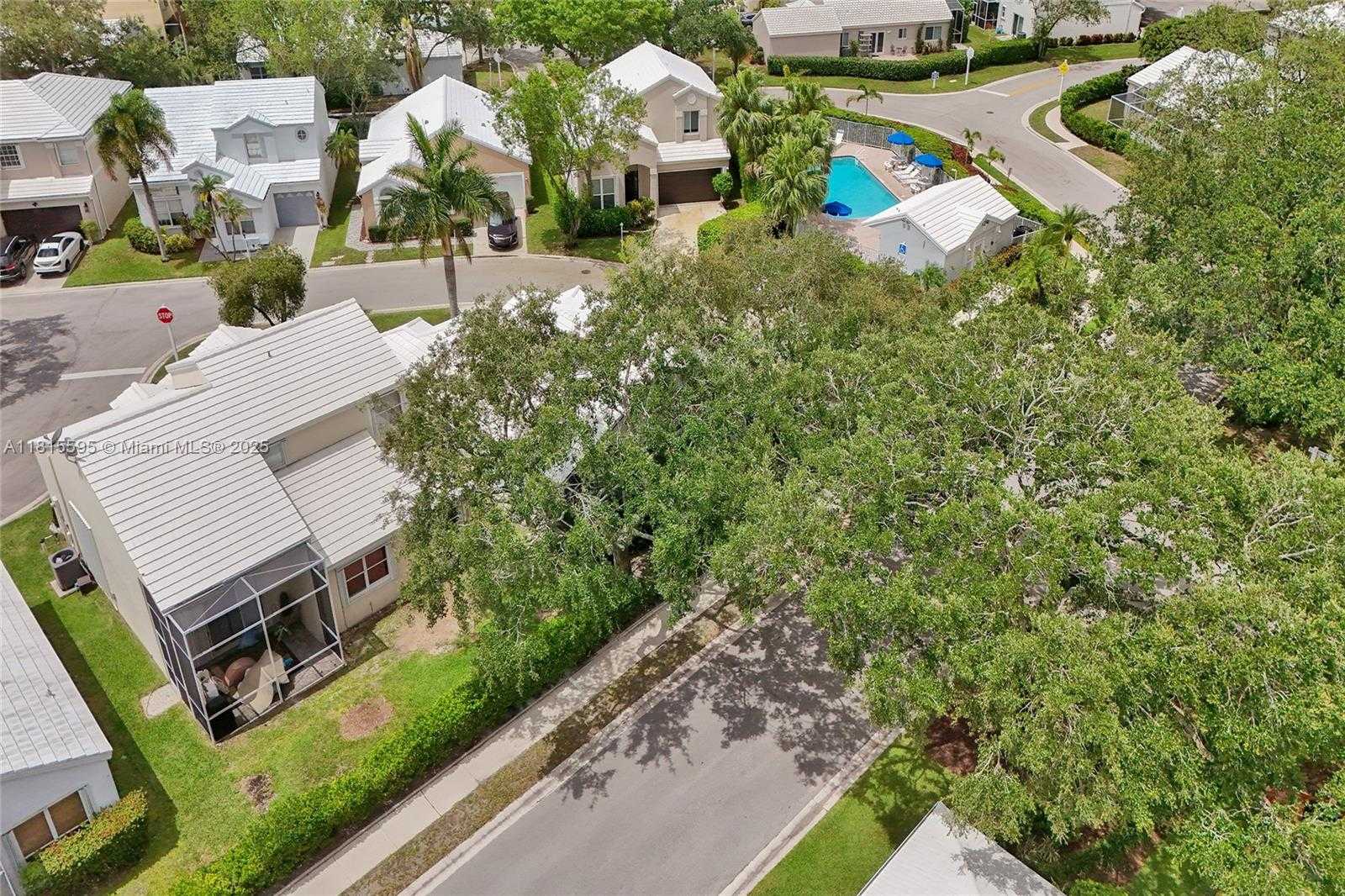 Small Image of 9601 NORTH WEST 8TH CIR, Plantation Number 44