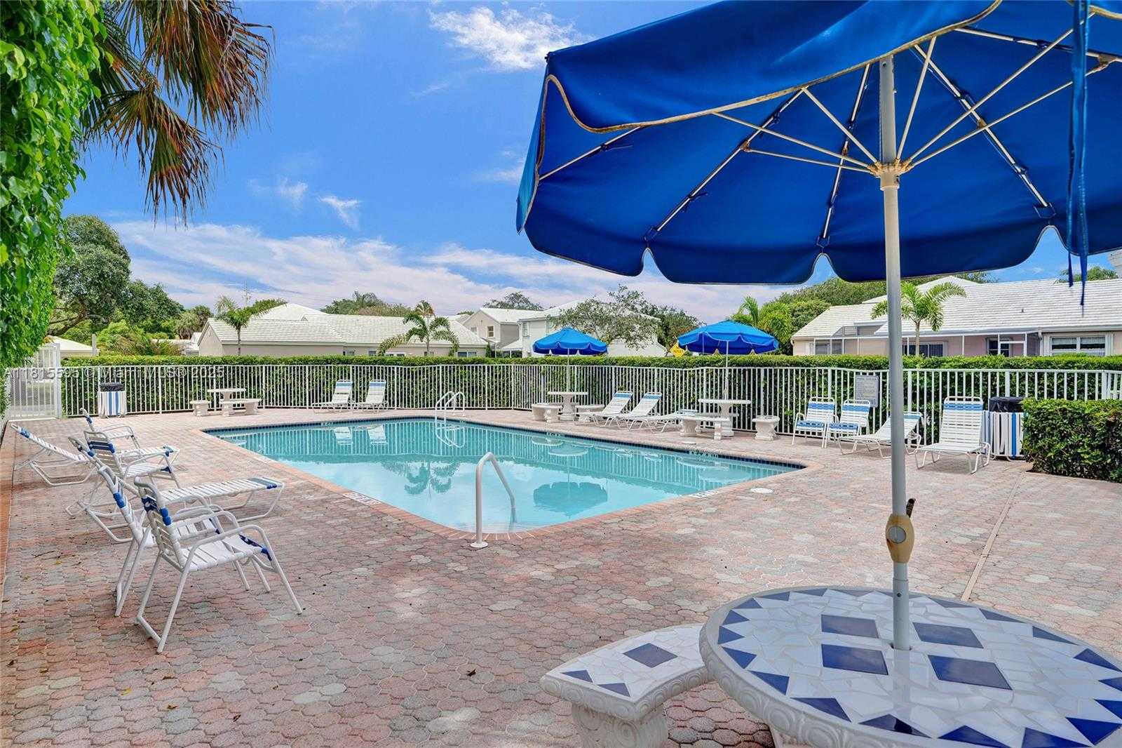 Small Image of 9601 NORTH WEST 8TH CIR, Plantation Number 46