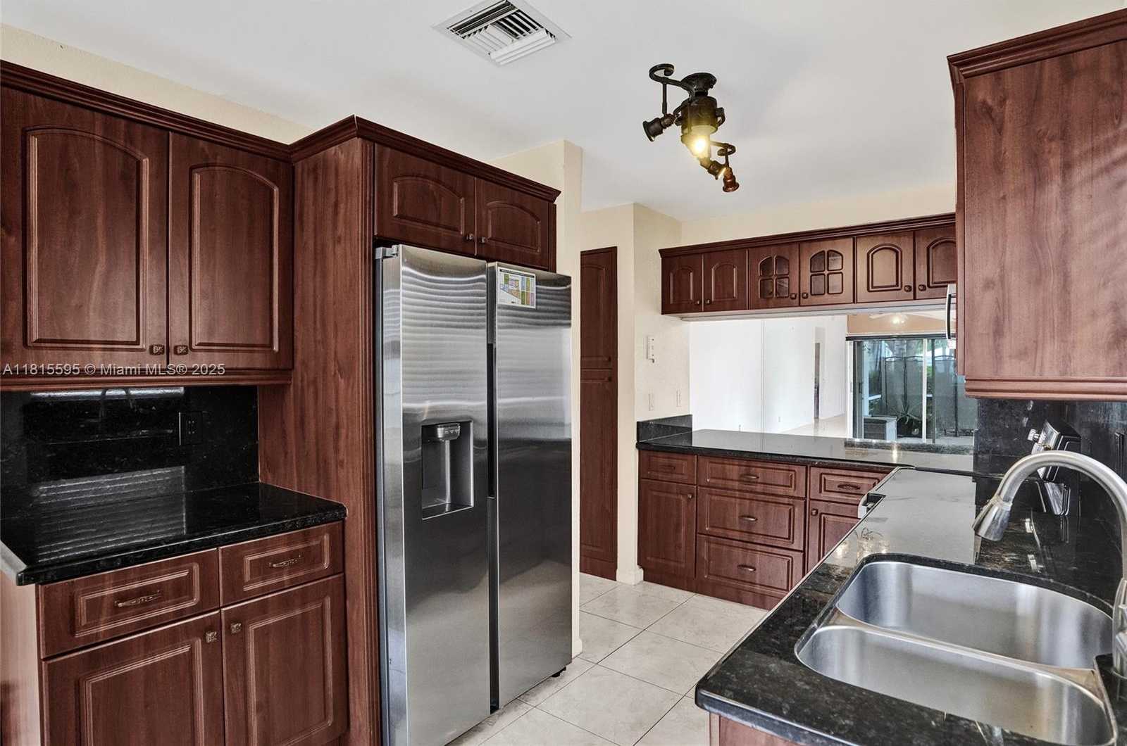 Small Image of 9601 NORTH WEST 8TH CIR, Plantation Number 8