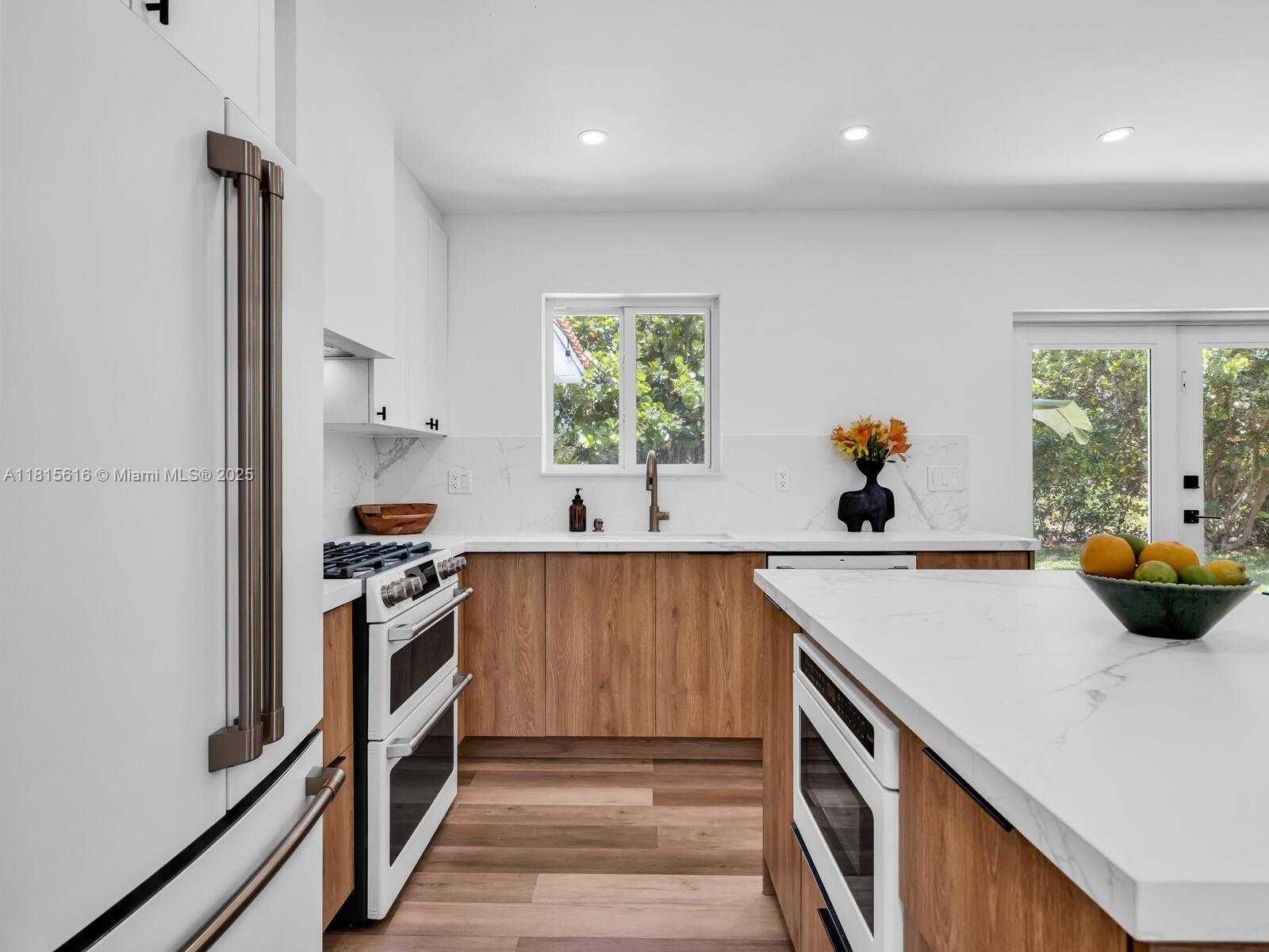 Small Image of 229 NORTH WEST 111TH TER, Miami Shores Number 15