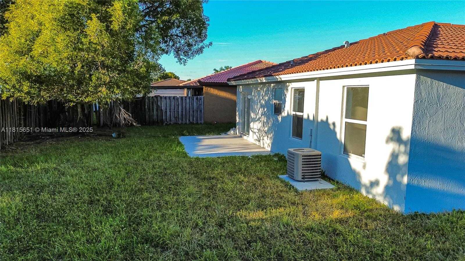 Small Image of 25860 SOUTH WEST 127TH PL, Homestead Number 11
