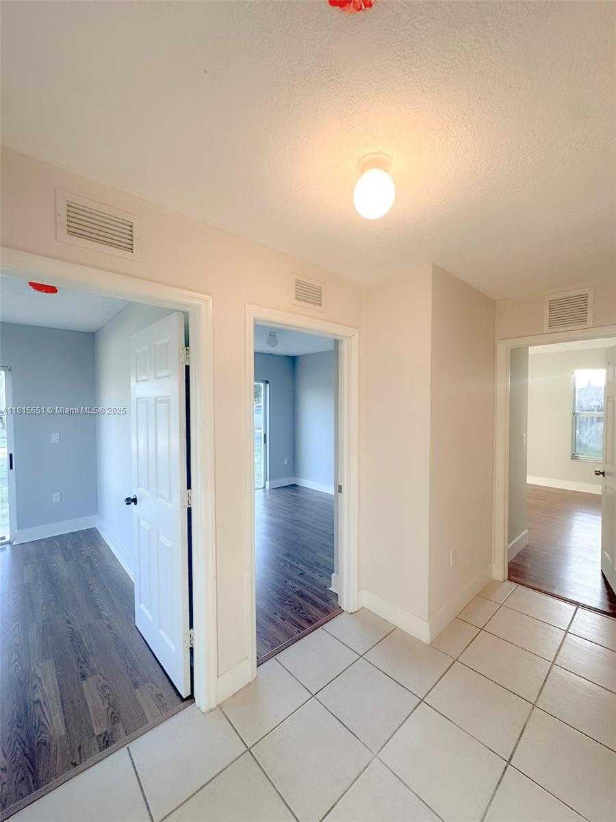 Small Image of 25860 SOUTH WEST 127TH PL, Homestead Number 14