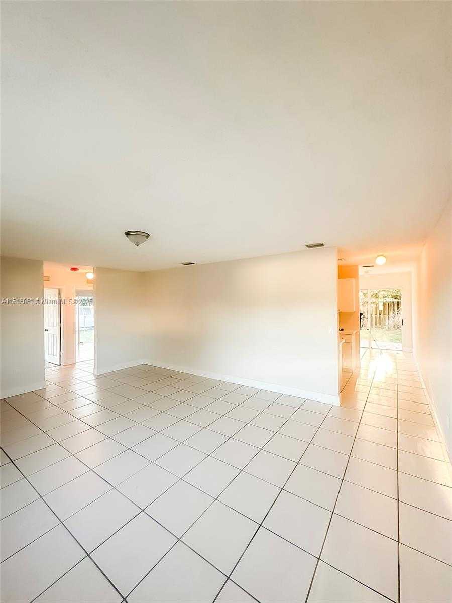 Small Image of 25860 SOUTH WEST 127TH PL, Homestead Number 19