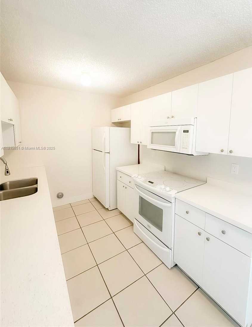 Small Image of 25860 SOUTH WEST 127TH PL, Homestead Number 21