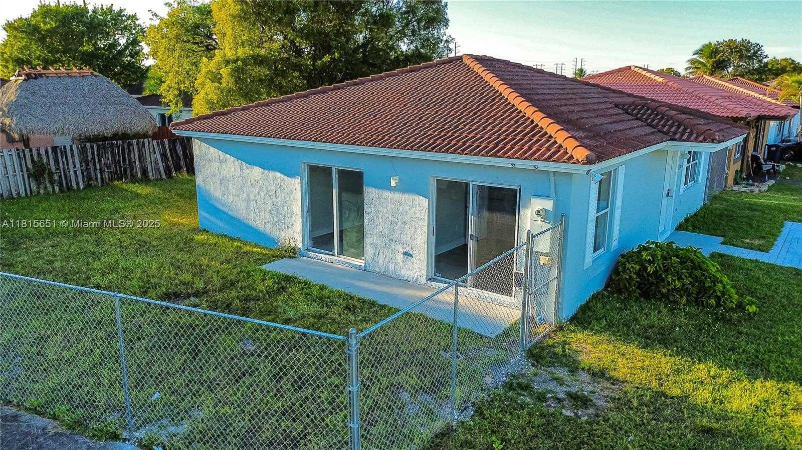 Small Image of 25860 SOUTH WEST 127TH PL, Homestead Number 8