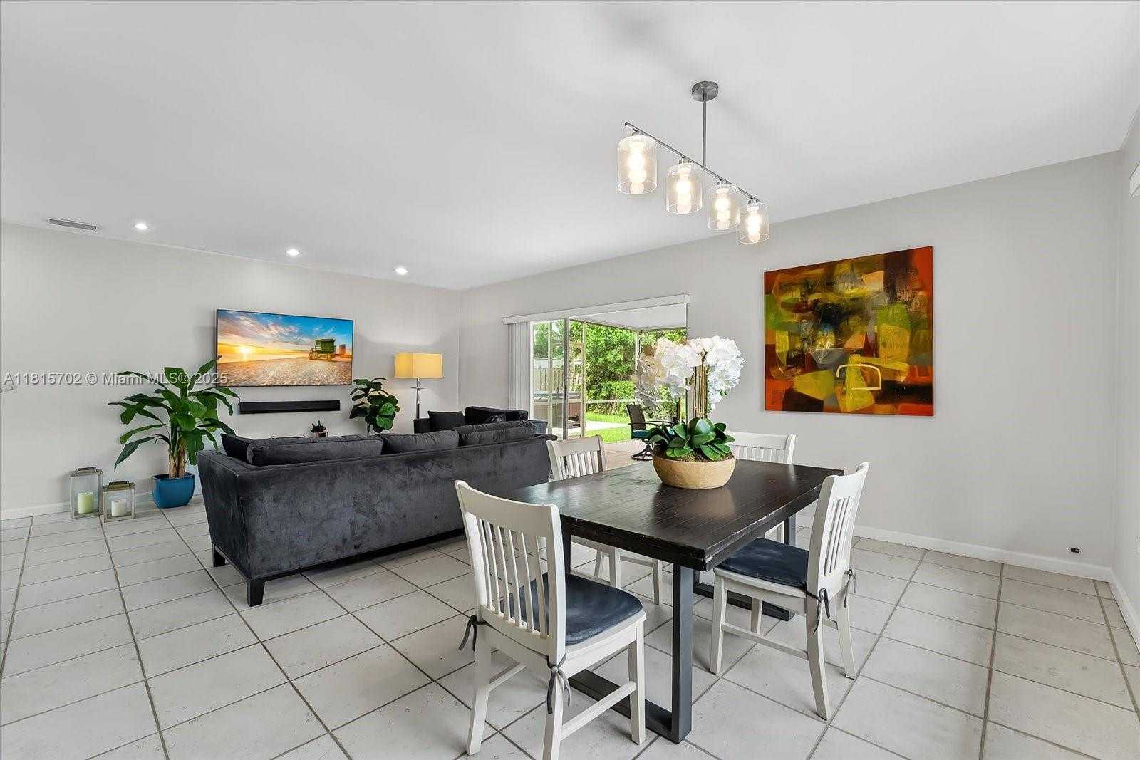 Small Image of 7512 MUTINY AVE, North Bay Village Number 5