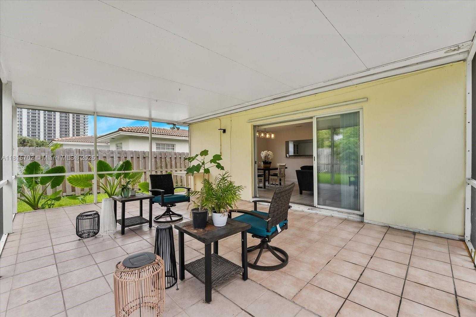 Small Image of 7512 MUTINY AVE, North Bay Village Number 8
