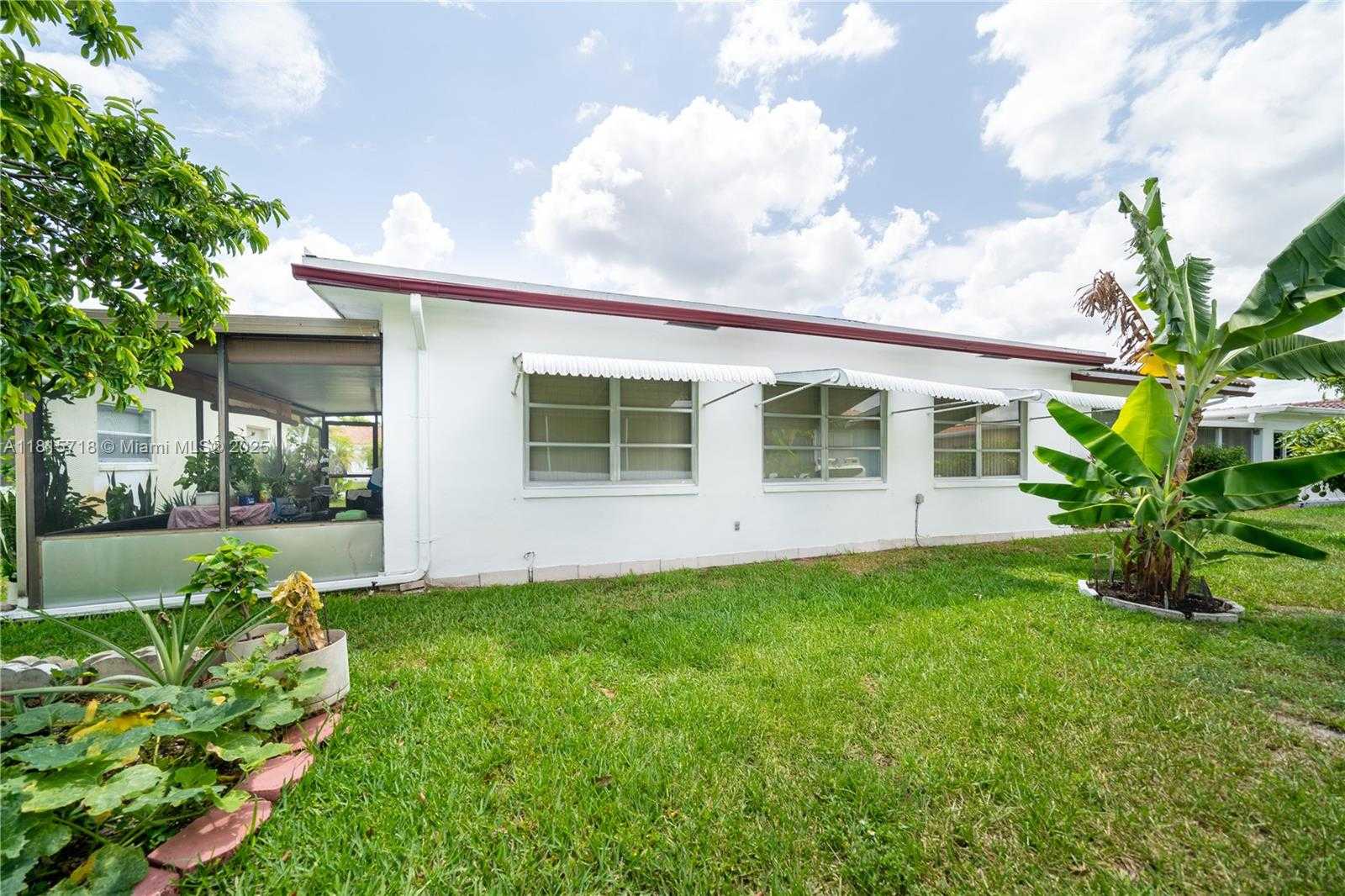 Small Image of 5803 NORTH WEST 85TH TER, Tamarac Number 35