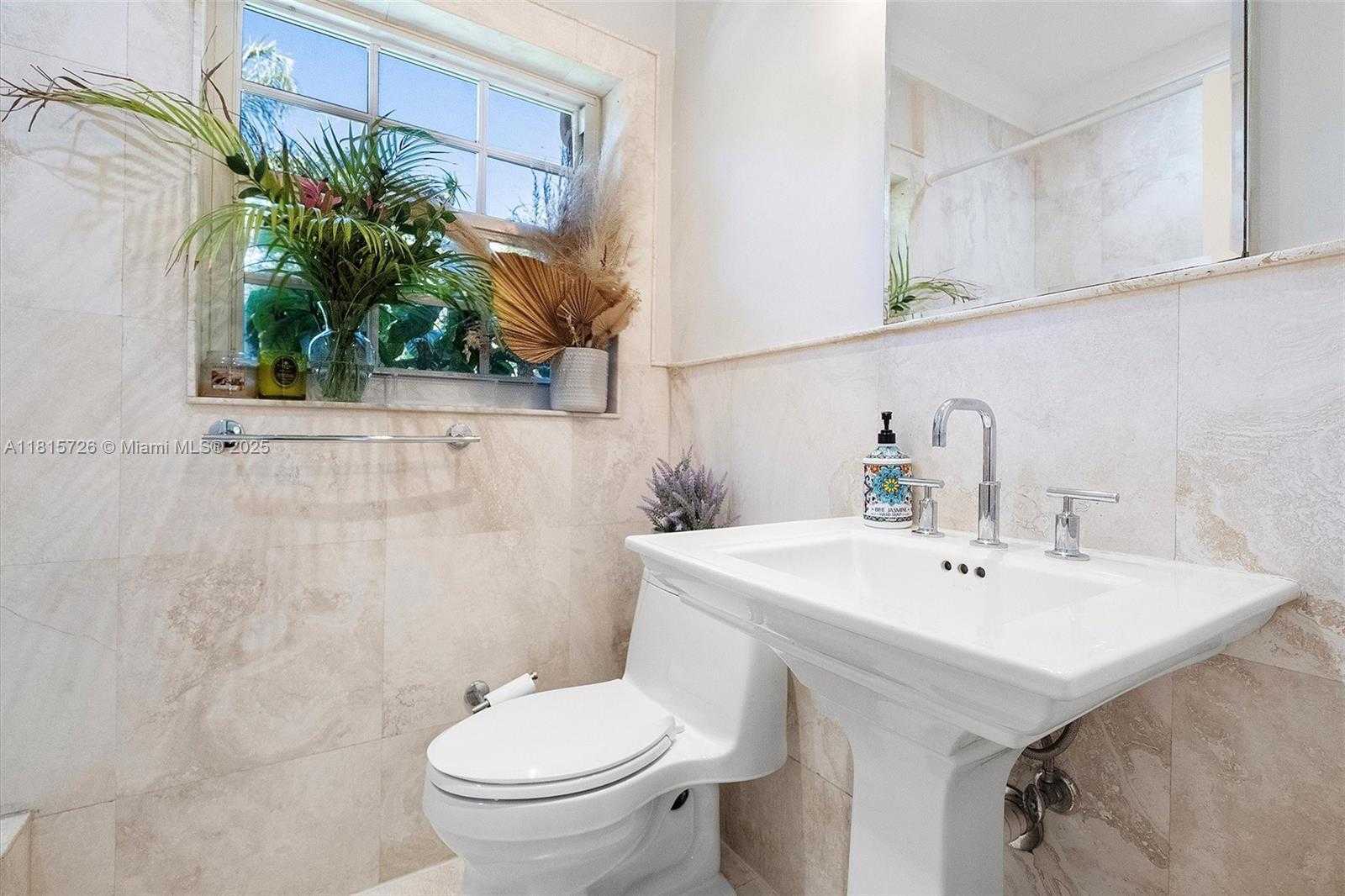 Small Image of 1551 DELGADO AVE, Coral Gables Number 25