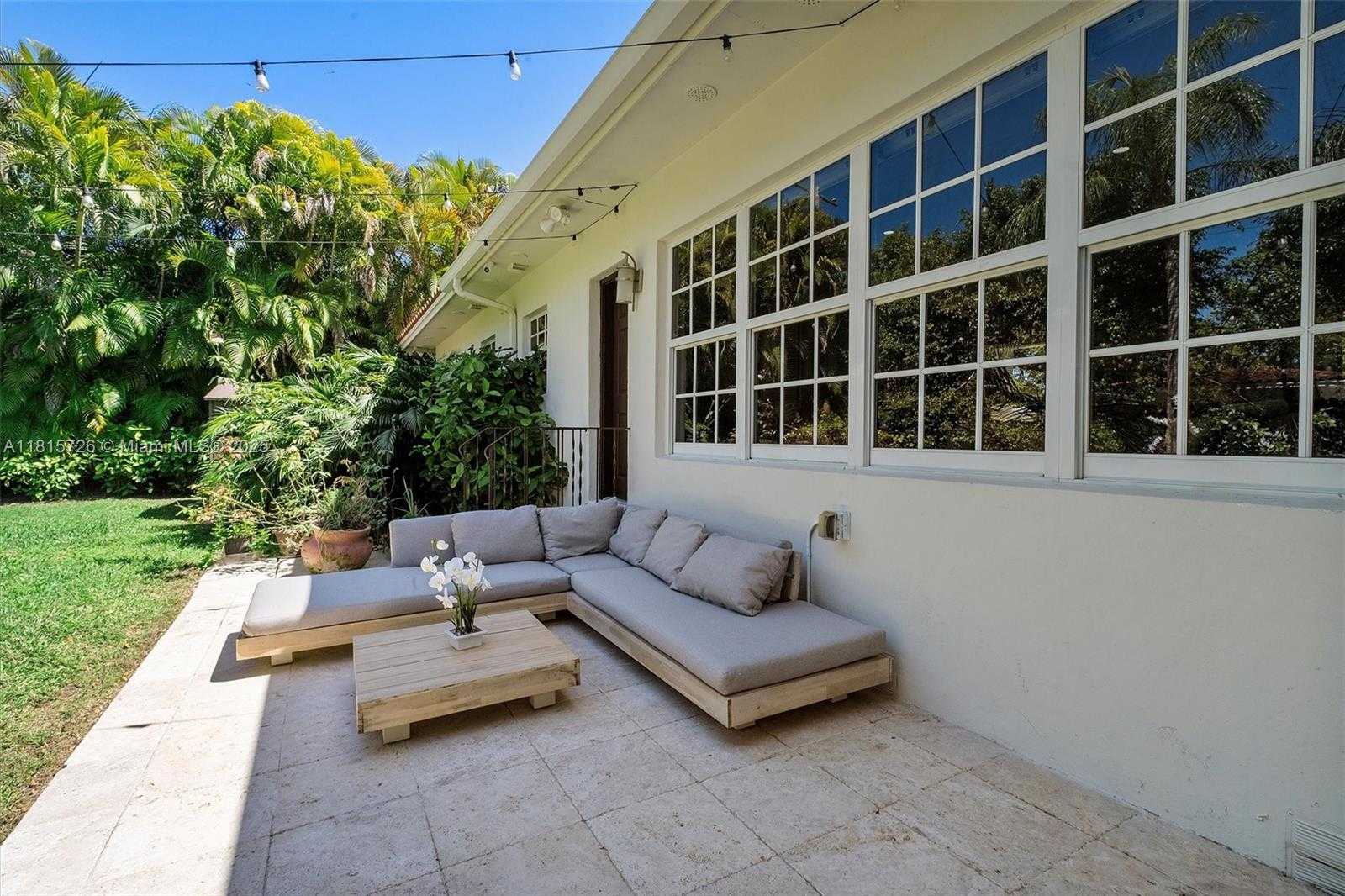 Small Image of 1551 DELGADO AVE, Coral Gables Number 38