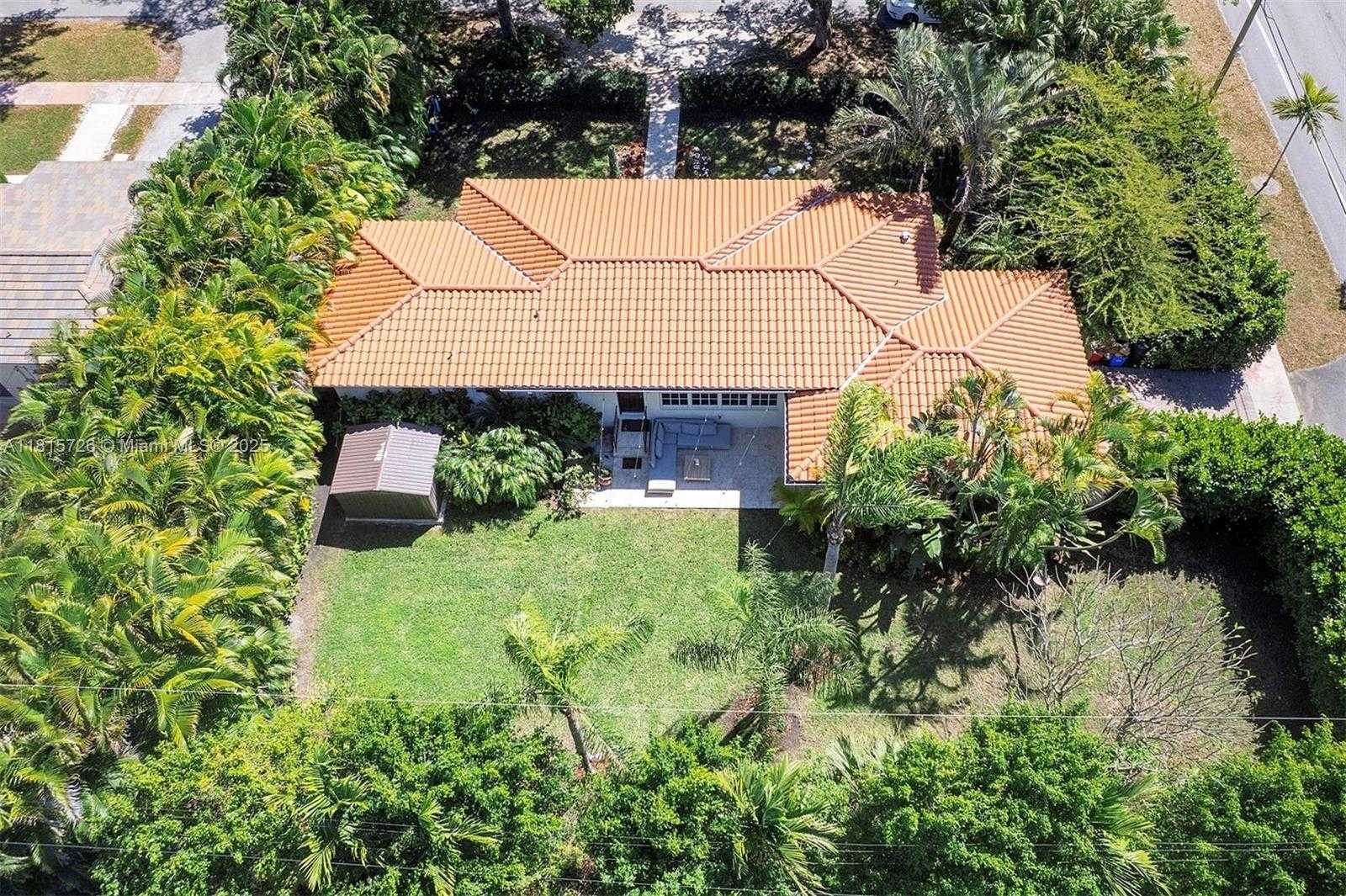 Small Image of 1551 DELGADO AVE, Coral Gables Number 55