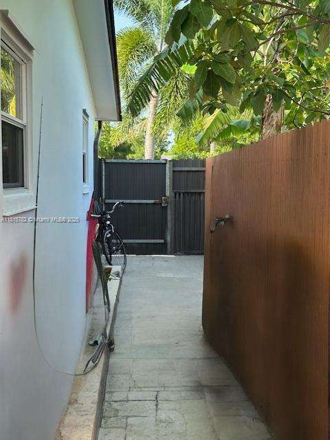Small Image of 300 NORTH WEST 77TH WAY, Pembroke Pines Number 24