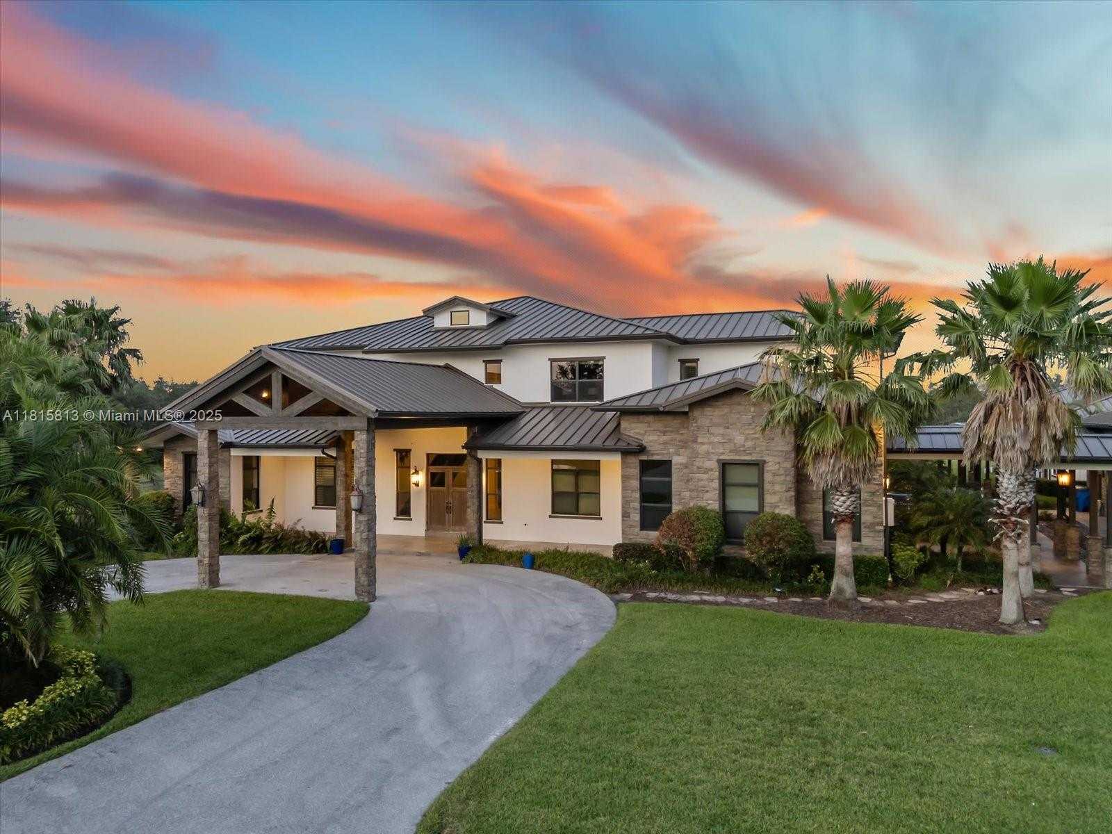 Small Image of 16675 C 24 CANAL RD, Port St. Lucie Number 2