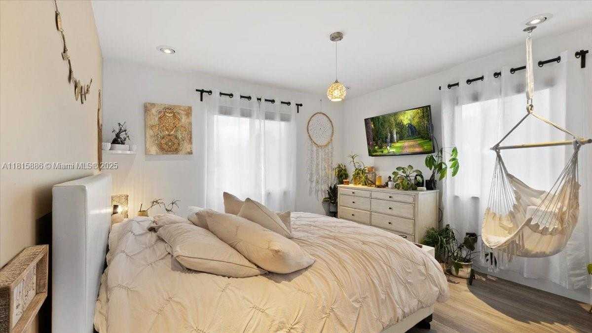 Small Image of 18701 SHAUNA MANOR DR, Boca Raton Number 11