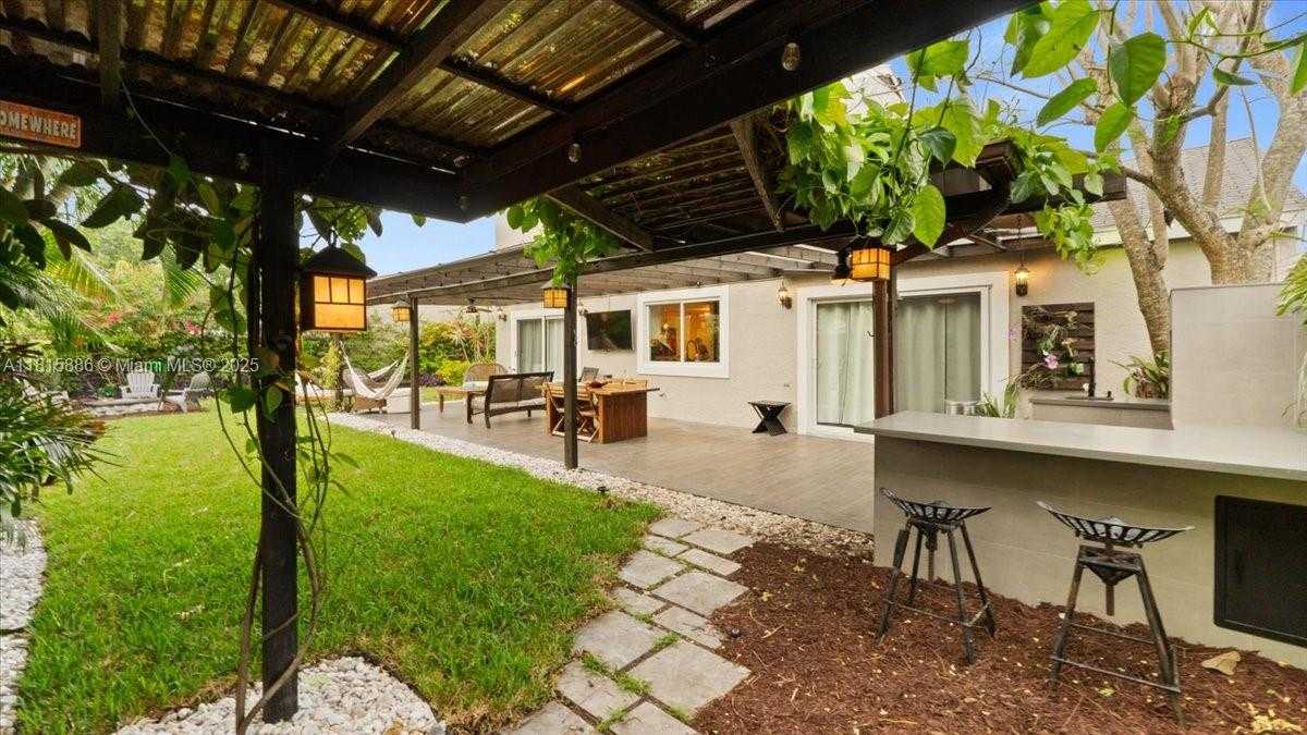 Small Image of 18701 SHAUNA MANOR DR, Boca Raton Number 28