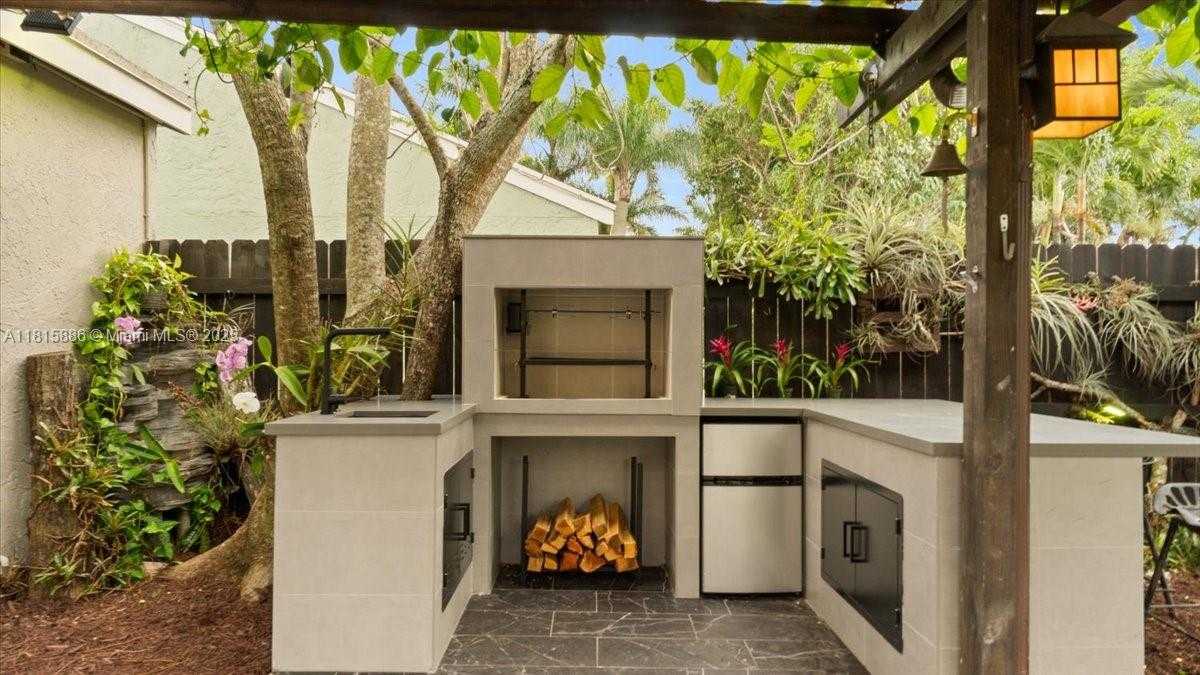 Small Image of 18701 SHAUNA MANOR DR, Boca Raton Number 29