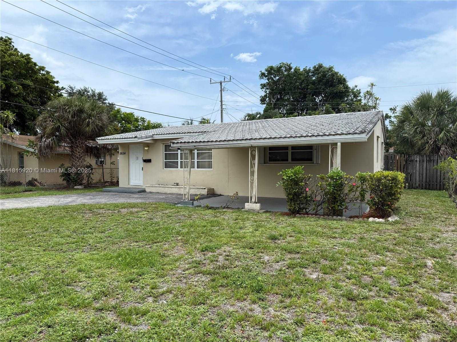Small Image of 5654 NORTH EAST 5TH AVE, Oakland Park Number 2