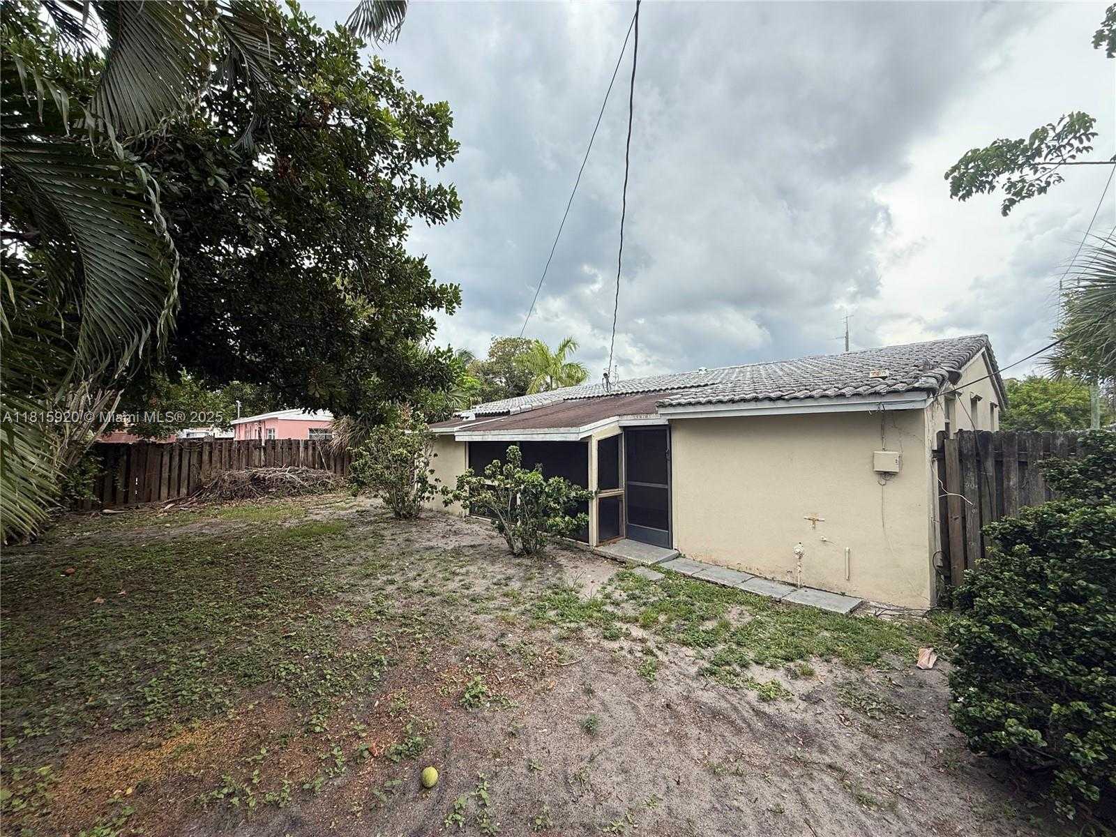 Small Image of 5654 NORTH EAST 5TH AVE, Oakland Park Number 24