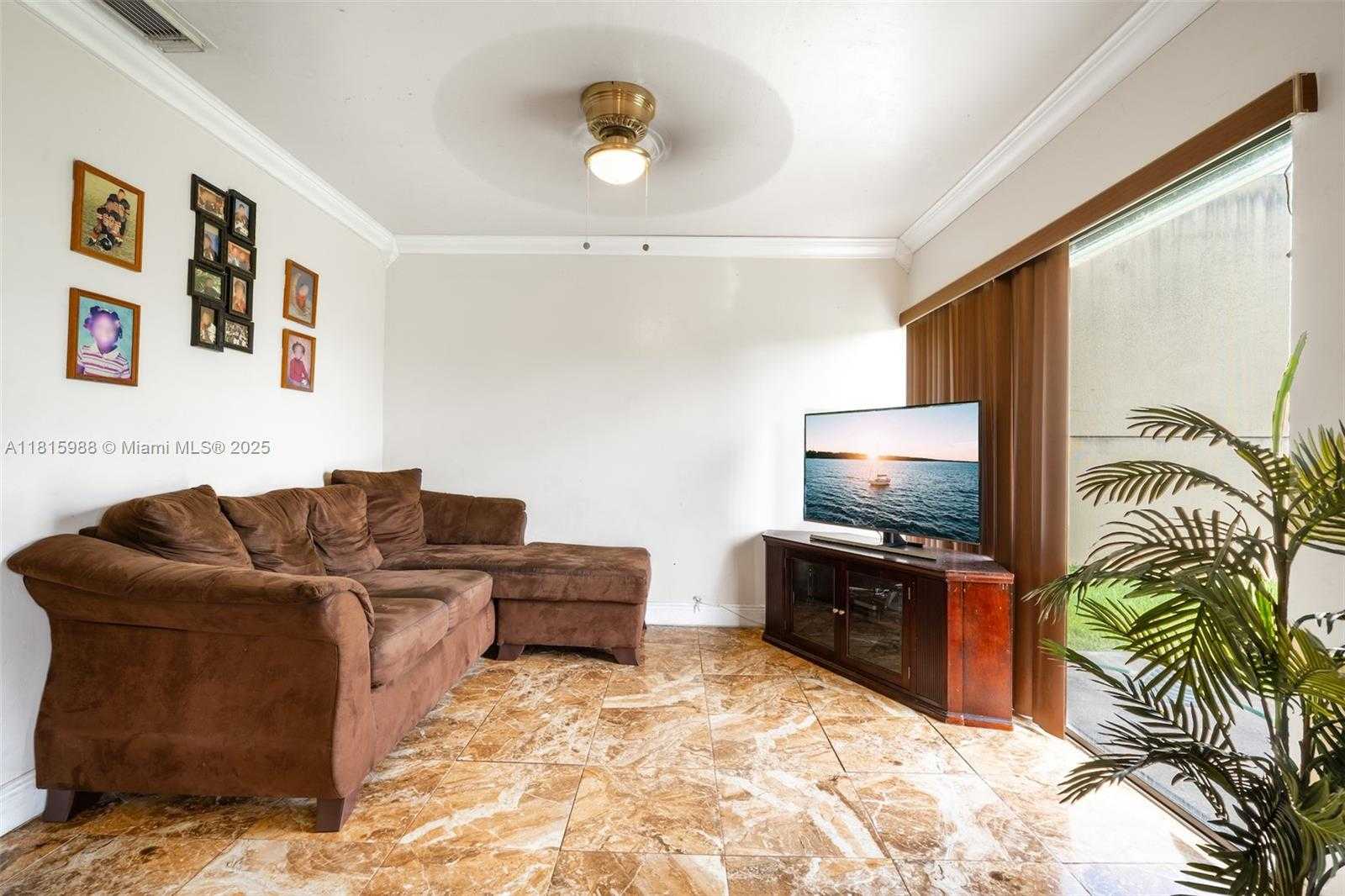 Small Image of 722 NORTH WEST 170TH ST, Miami Gardens Number 11