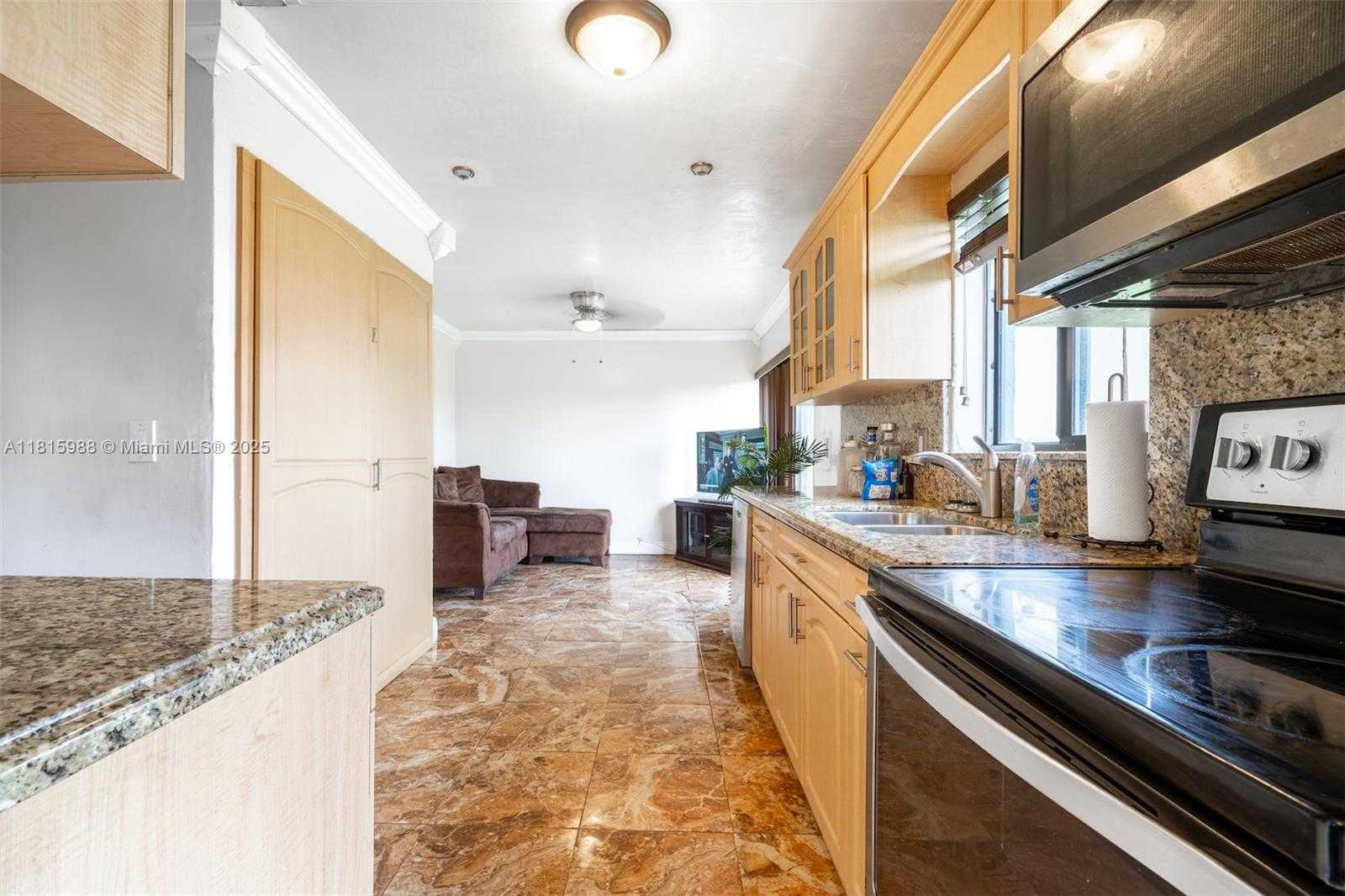 Small Image of 722 NORTH WEST 170TH ST, Miami Gardens Number 12