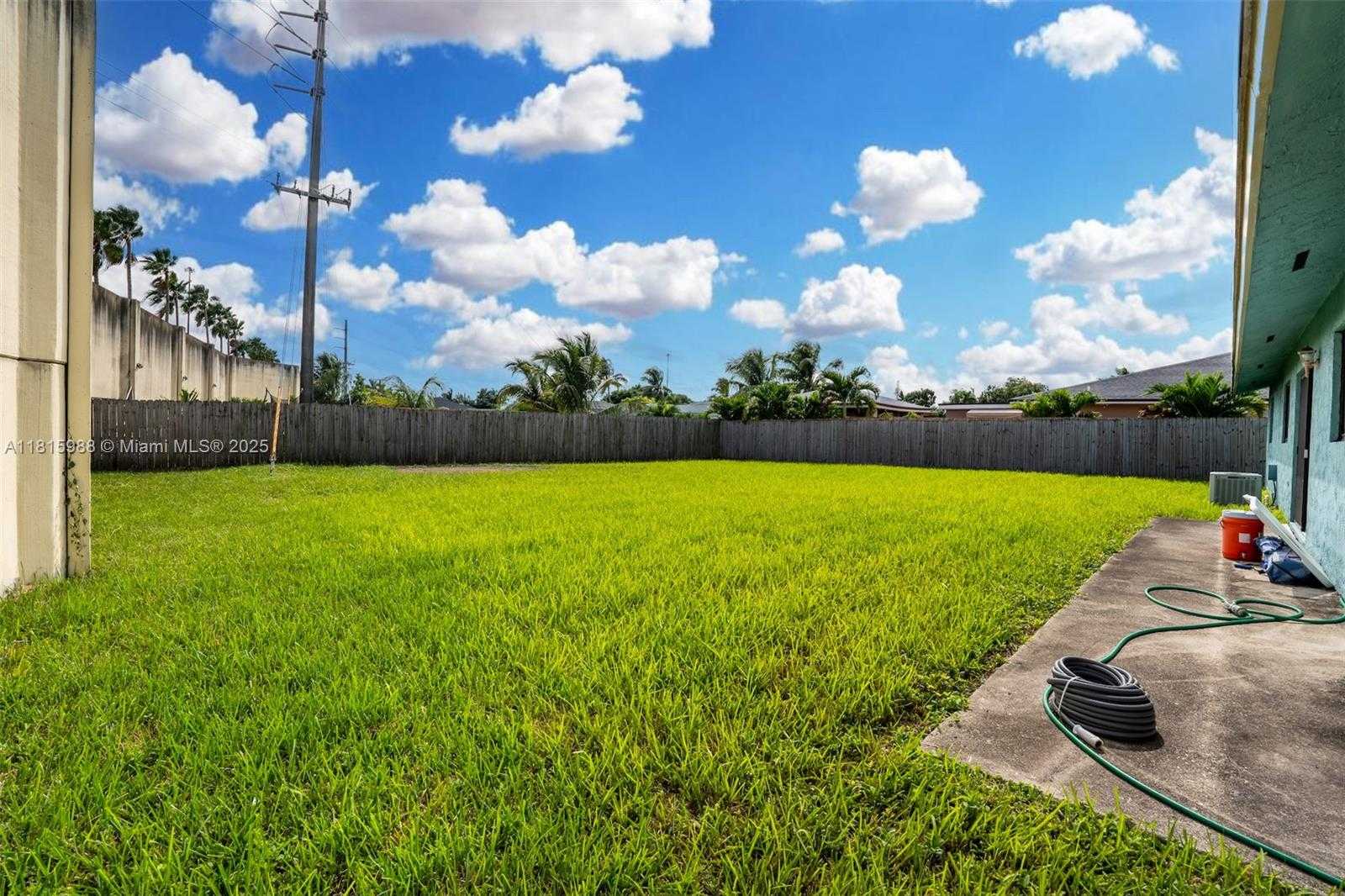 Small Image of 722 NORTH WEST 170TH ST, Miami Gardens Number 6