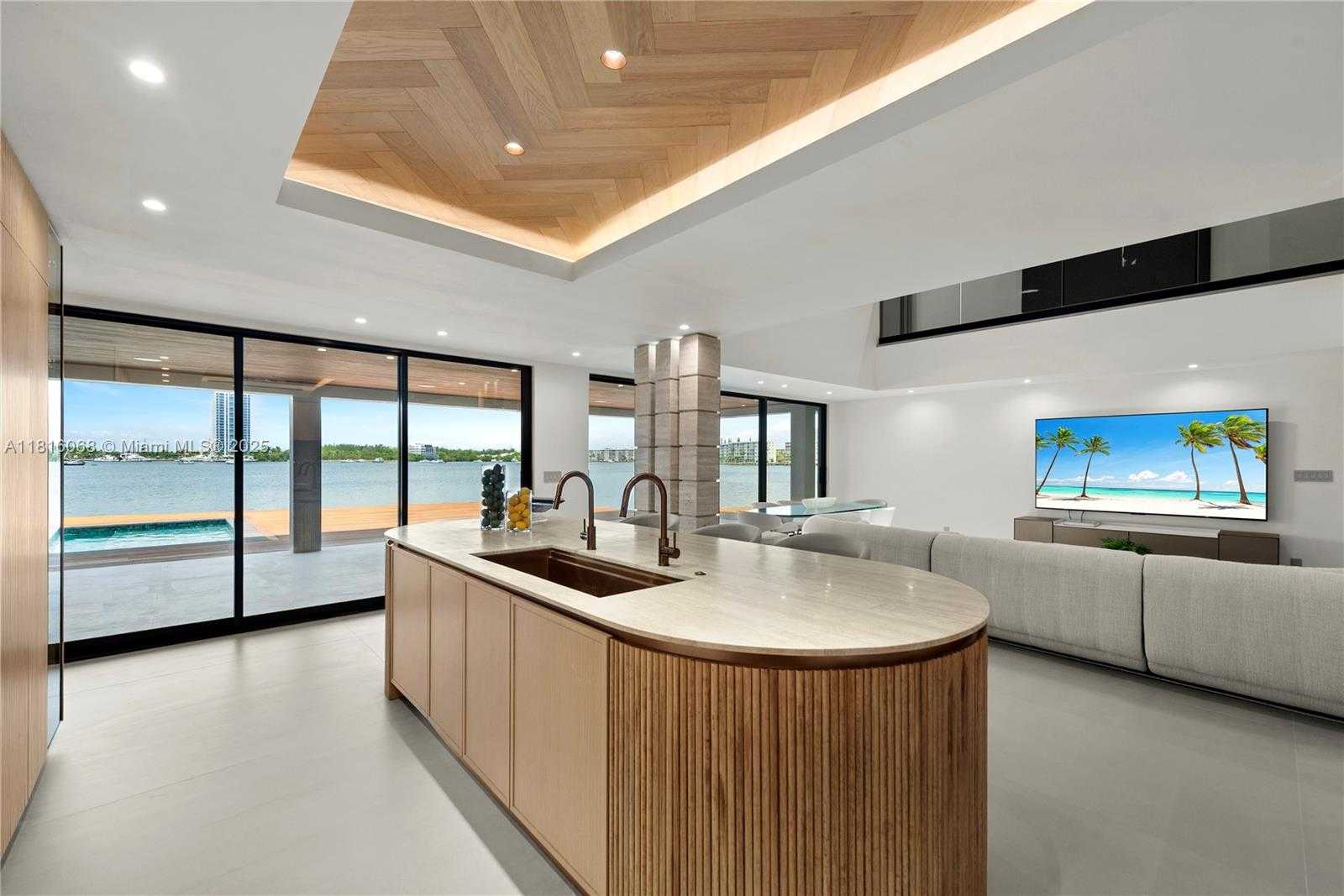 Small Image of 3209 NORTH EAST 169TH ST, North Miami Beach Number 14