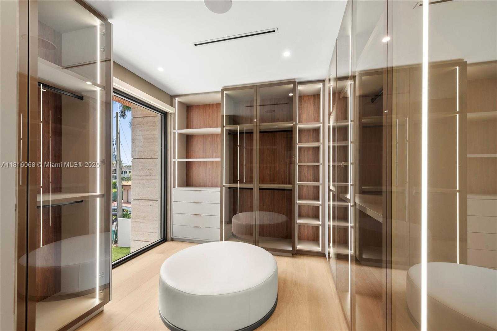 Small Image of 3209 NORTH EAST 169TH ST, North Miami Beach Number 27