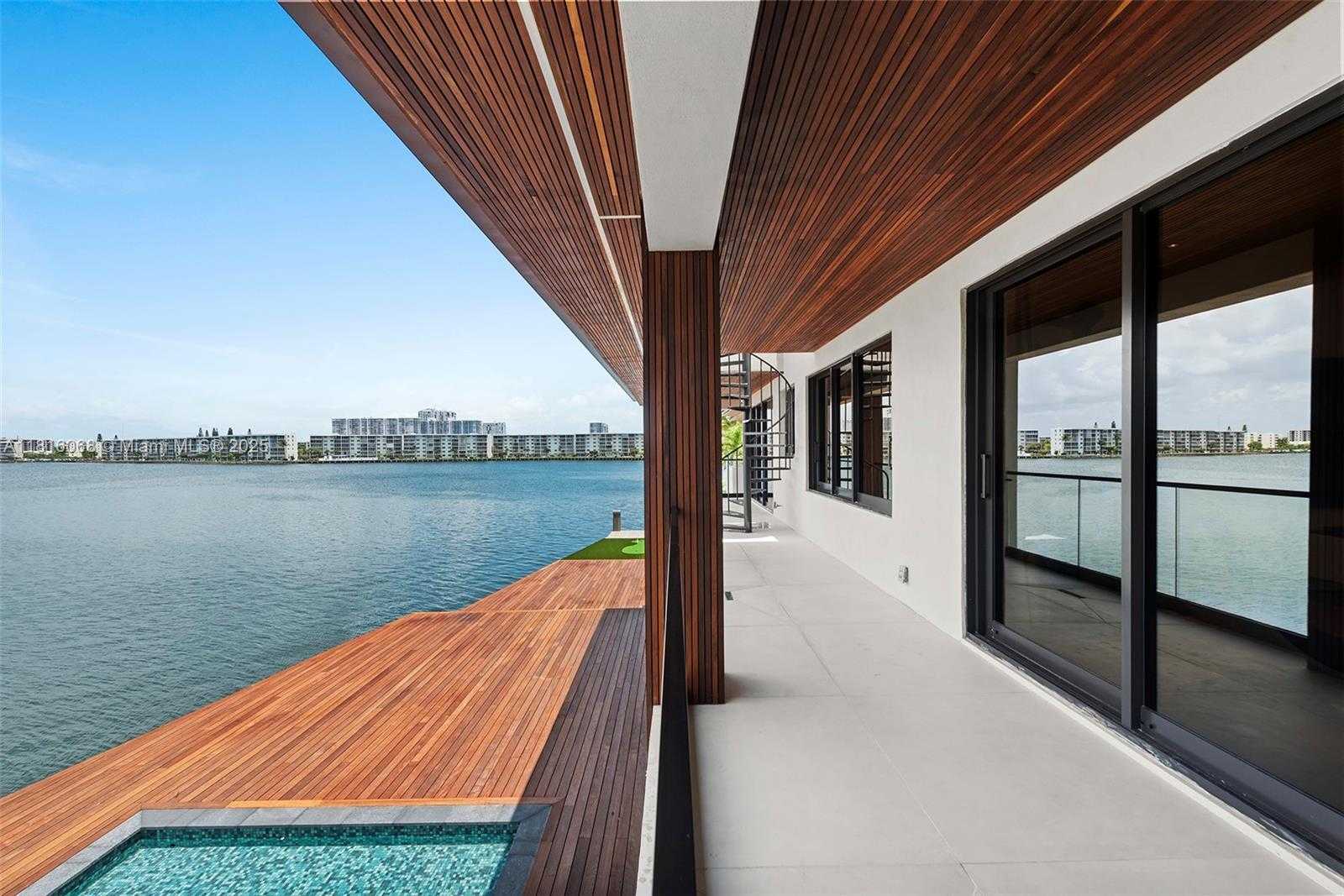 Small Image of 3209 NORTH EAST 169TH ST, North Miami Beach Number 3