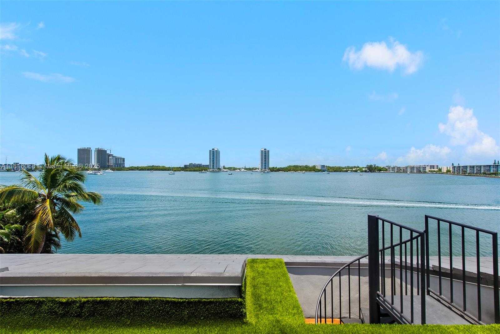 Small Image of 3209 NORTH EAST 169TH ST, North Miami Beach Number 4
