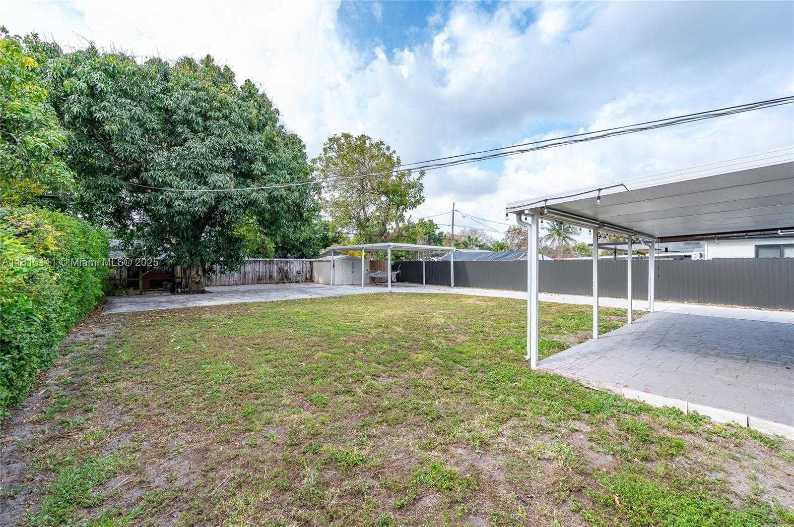 Small Image of 220 EAST 62ND ST, Hialeah Number 4