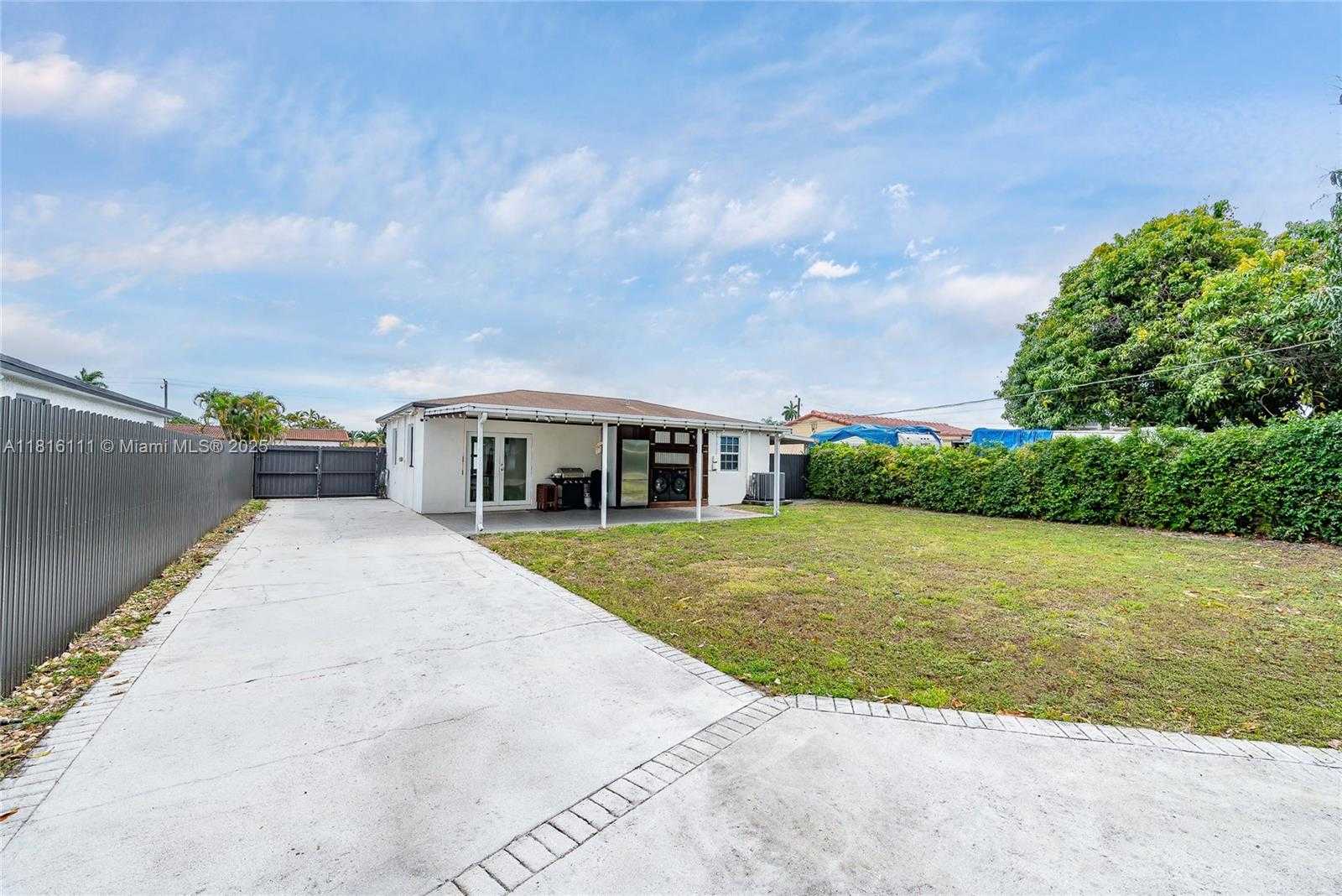 Small Image of 220 EAST 62ND ST, Hialeah Number 6