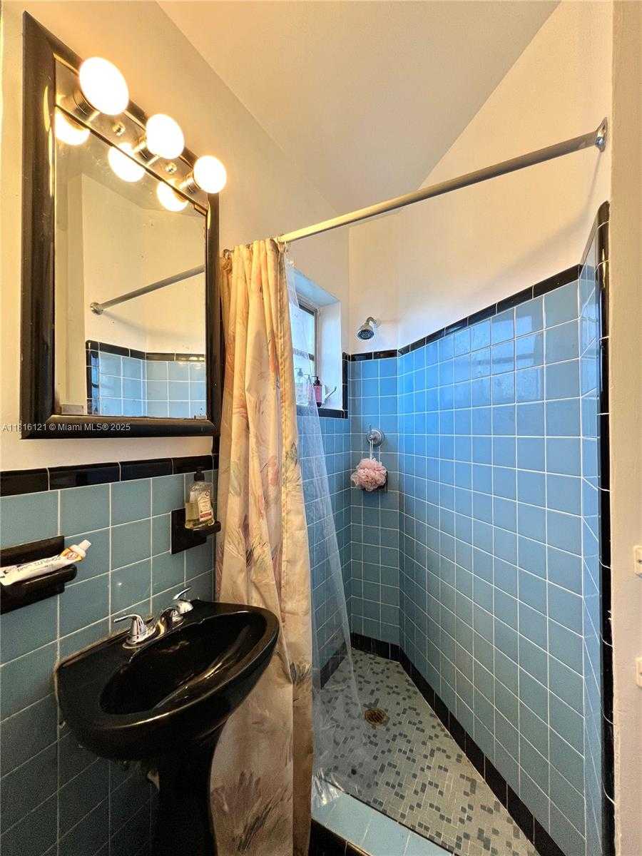 Small Image of 9950 BAHAMA DR, Cutler Bay Number 10