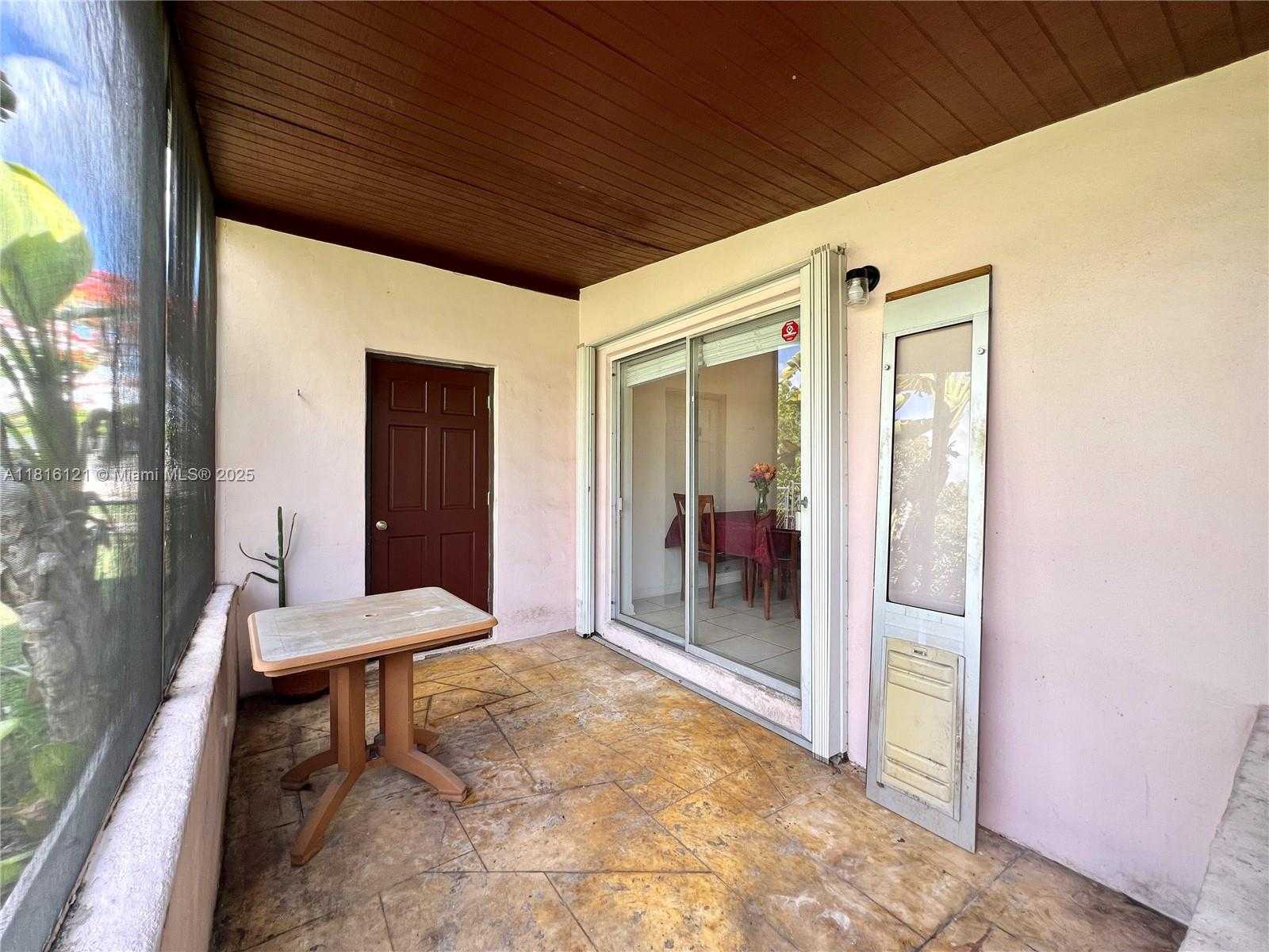 Small Image of 9950 BAHAMA DR, Cutler Bay Number 13