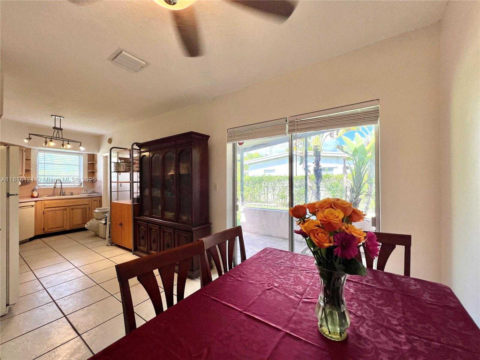 Small Image of 9950 BAHAMA DR, Cutler Bay Number 5