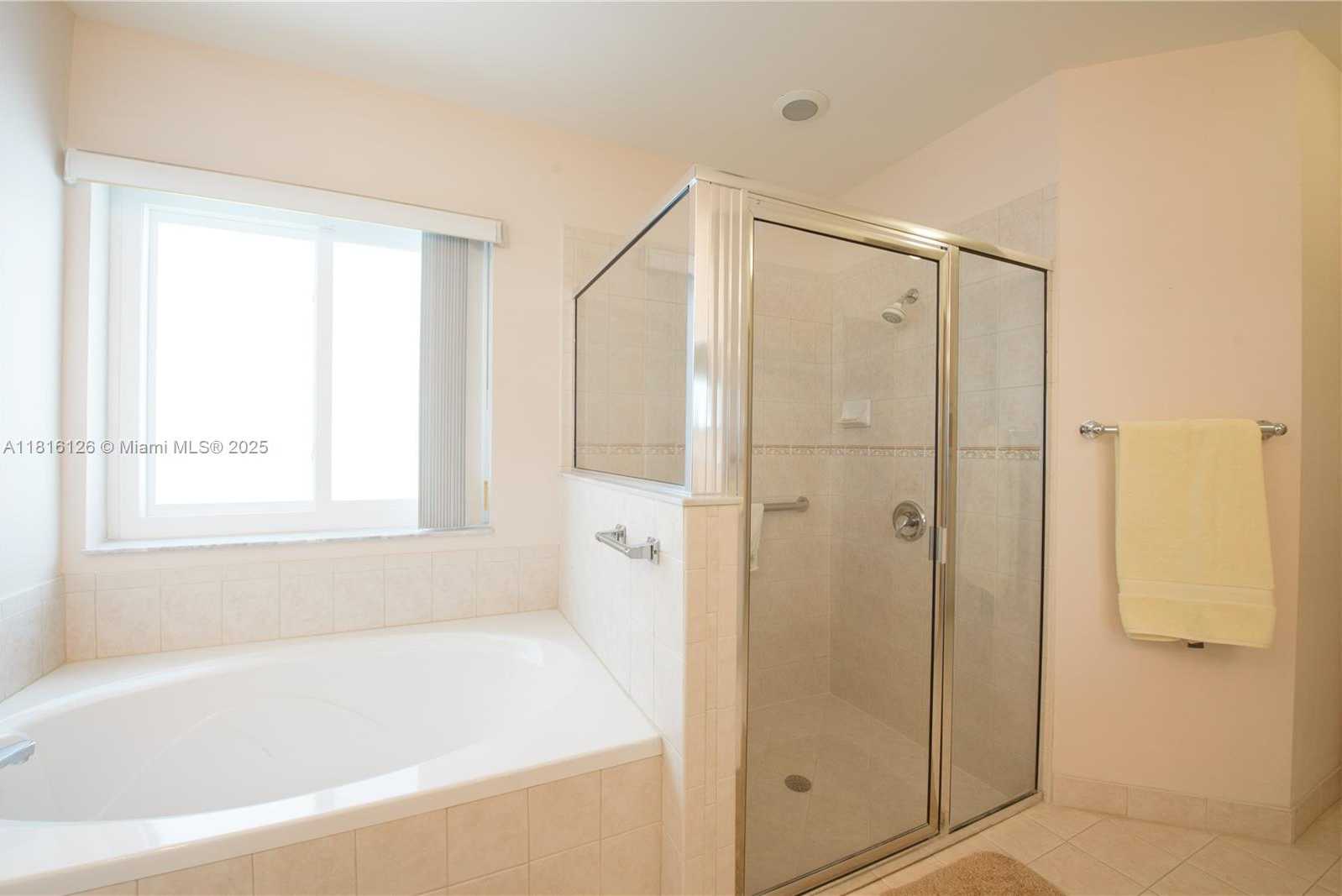 Small Image of 5402 NORTH WEST 110TH AVE, Doral Number 11