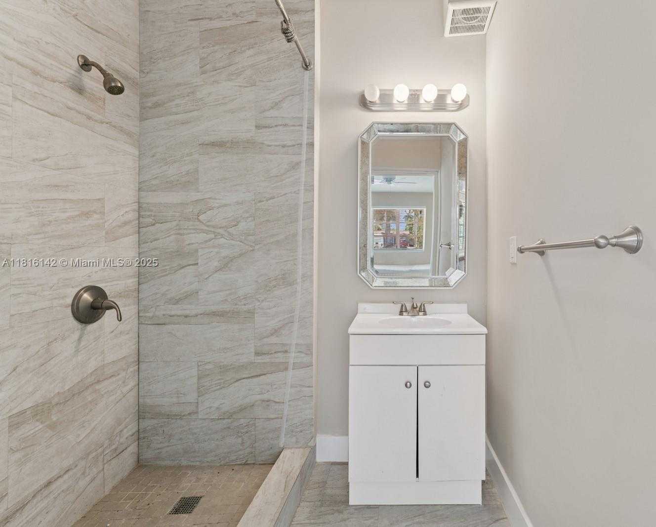 Small Image of 919 NORTH EAST 4TH ST, Hallandale Beach Number 29