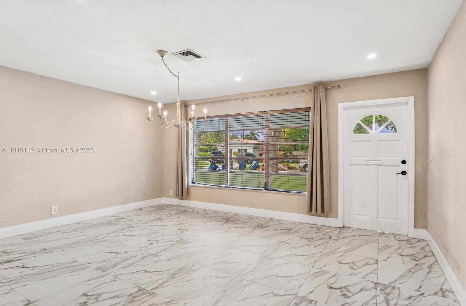 Small Image of 919 NORTH EAST 4TH ST, Hallandale Beach Number 5