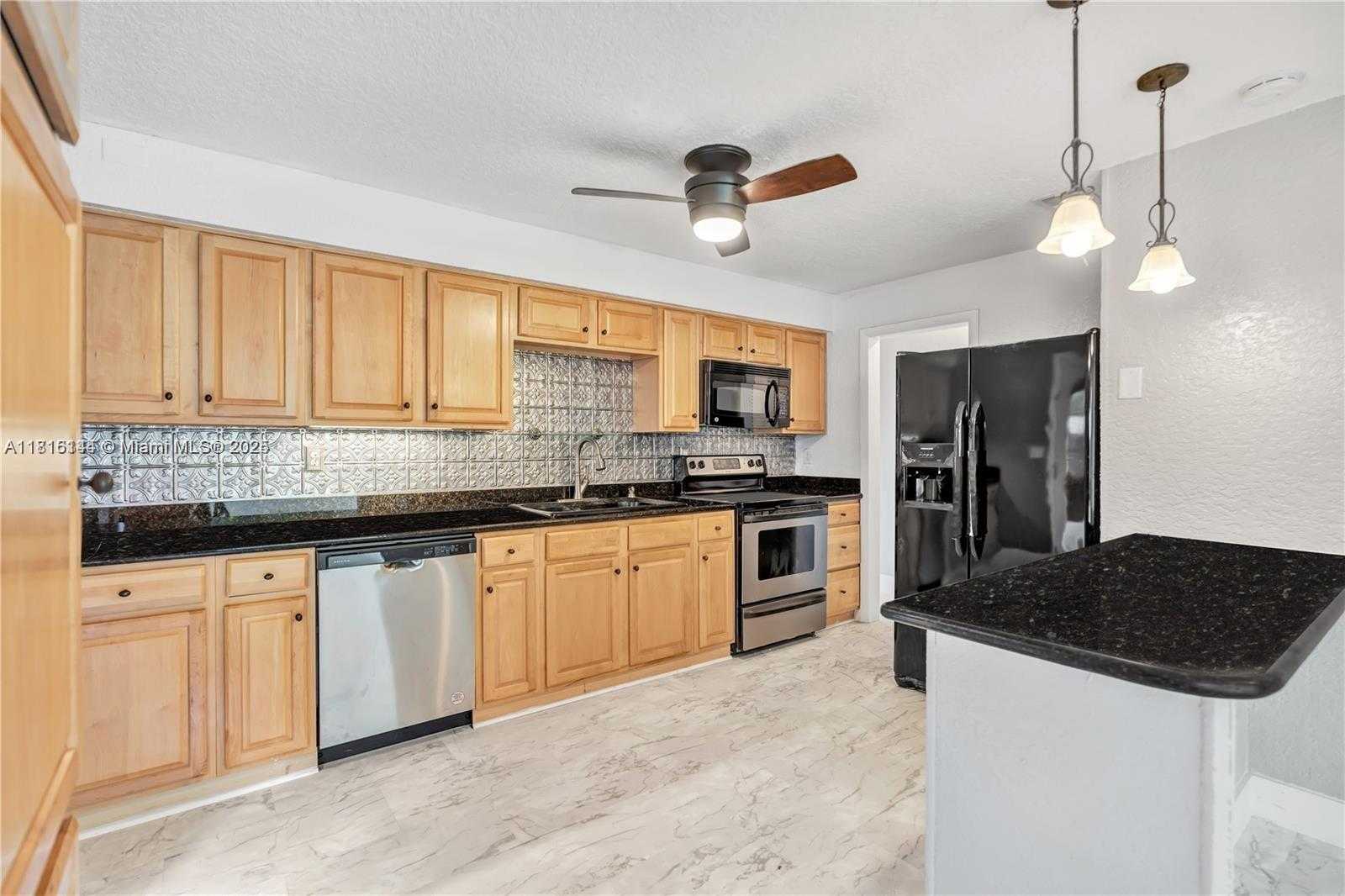 Small Image of 735 NORTH EAST 38TH ST, Oakland Park Number 3
