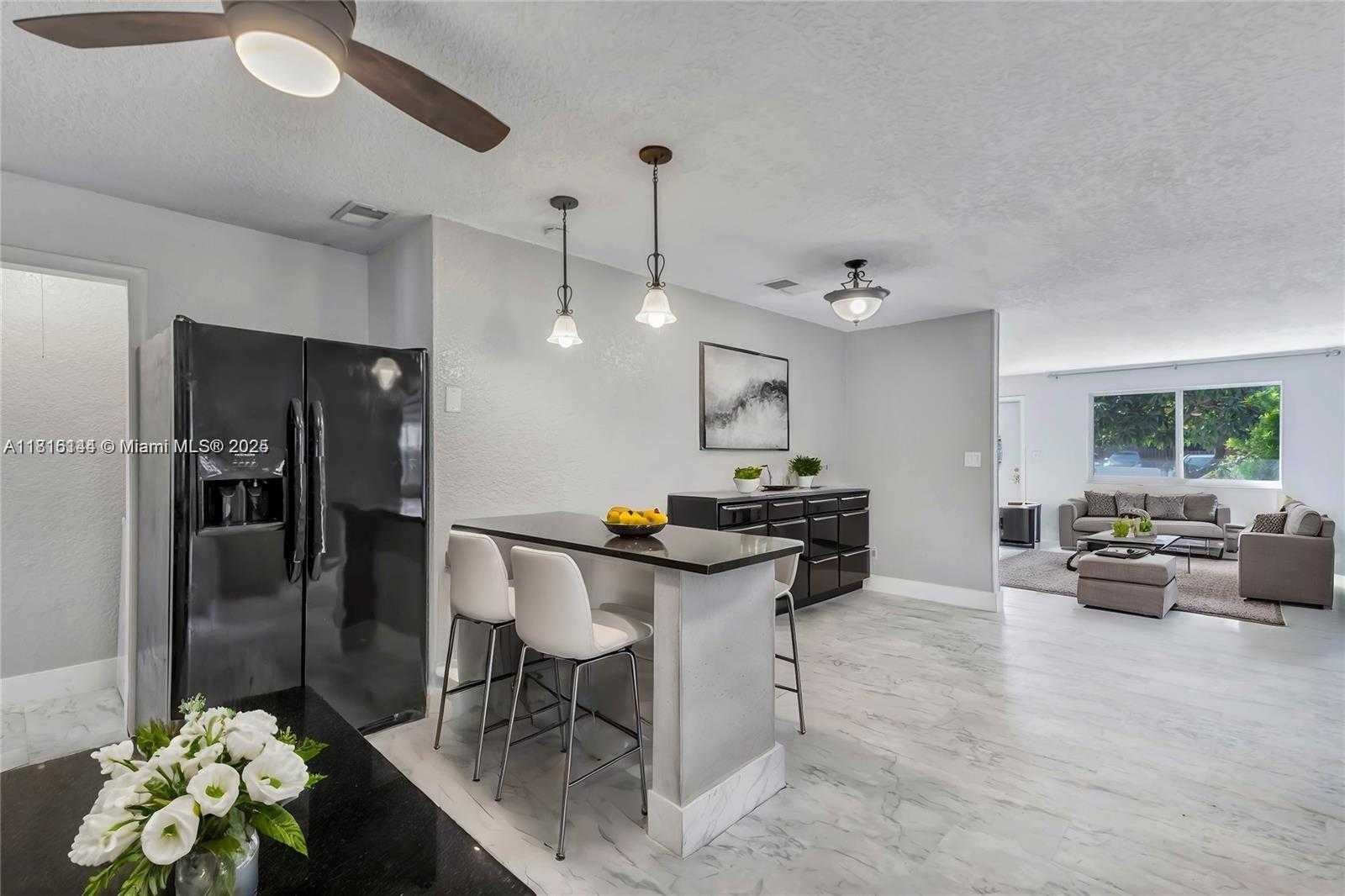 Small Image of 735 NORTH EAST 38TH ST, Oakland Park Number 6
