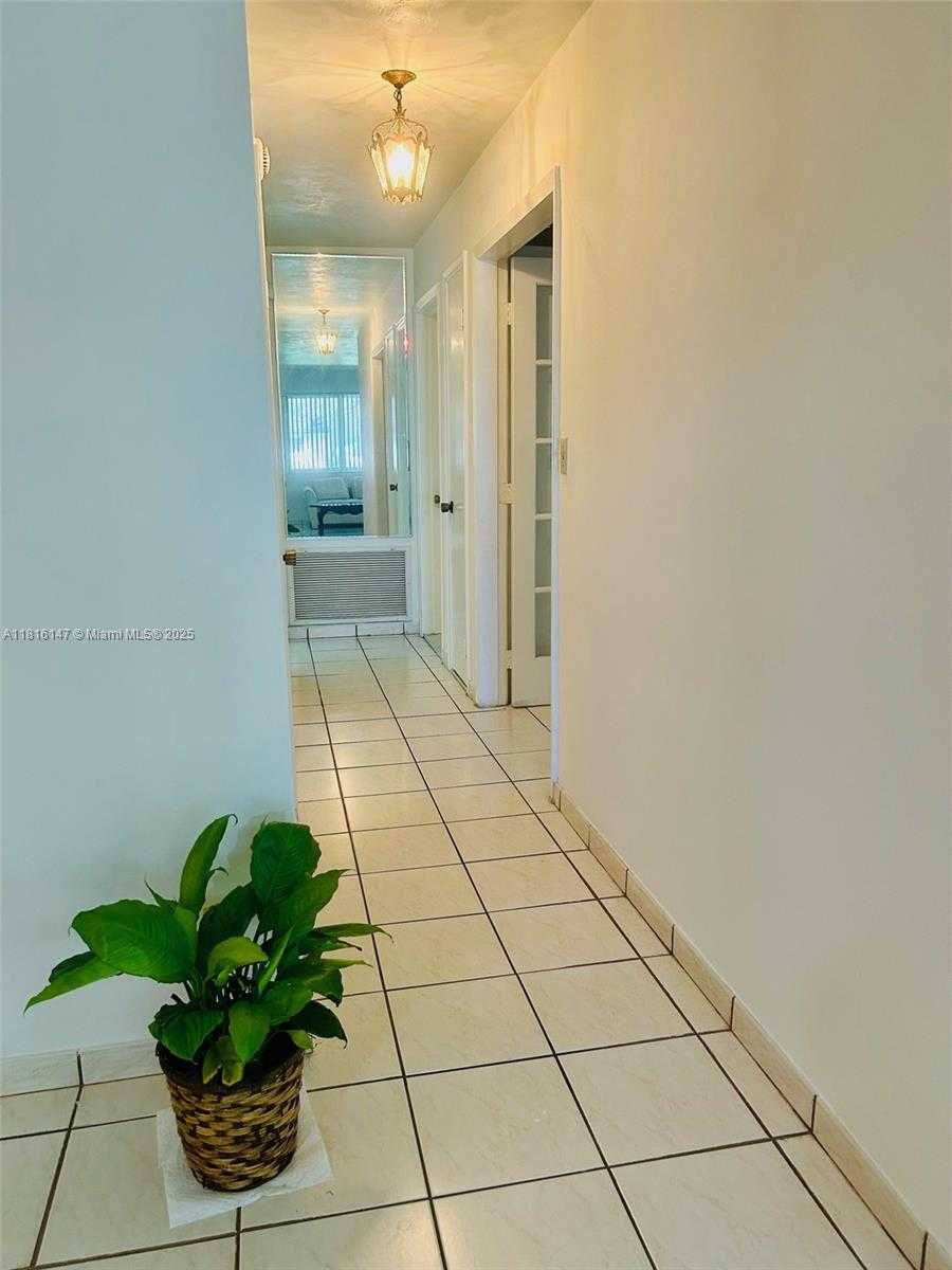 Small Image of 17221 SOUTH WEST 87TH CT, Palmetto Bay Number 12