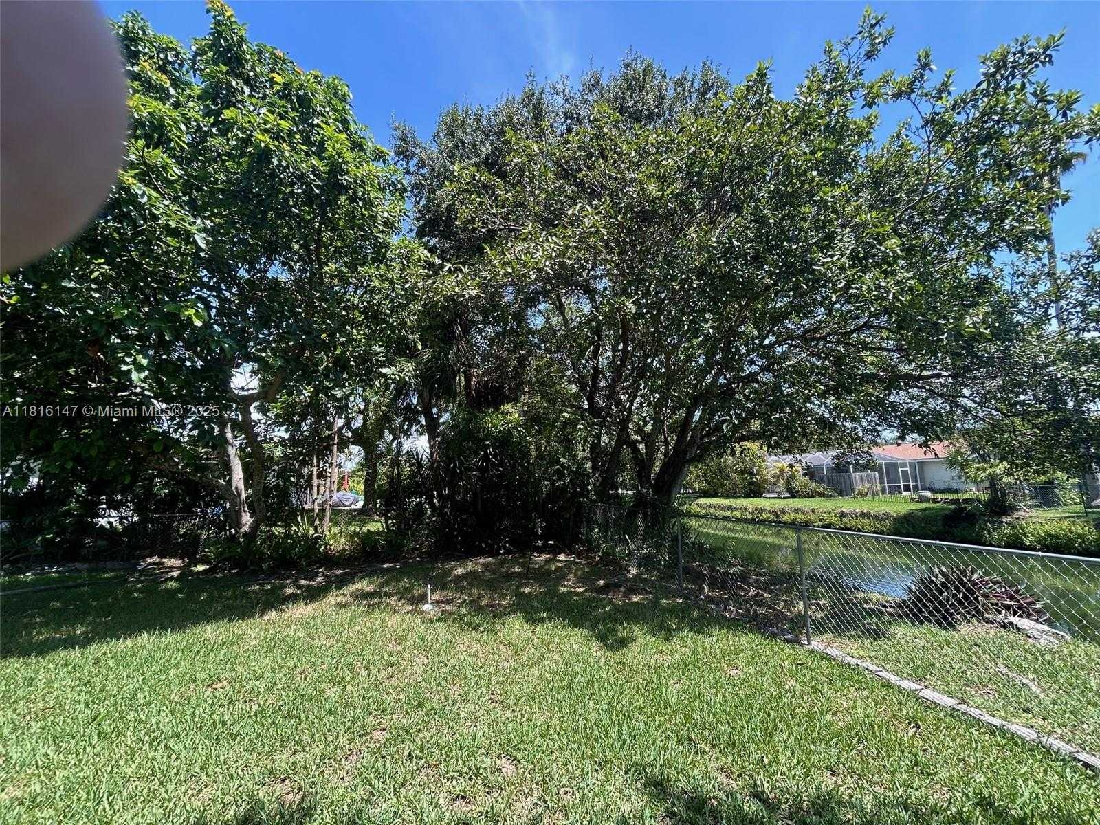 Small Image of 17221 SOUTH WEST 87TH CT, Palmetto Bay Number 17