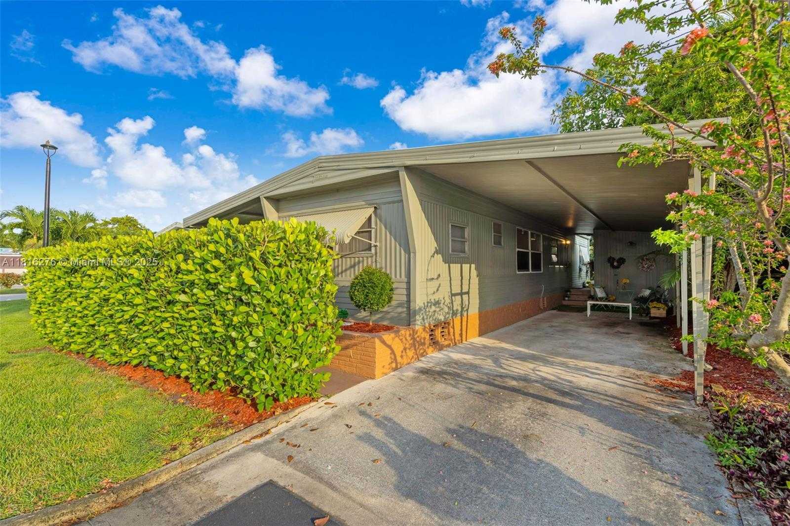 Small Image of 8360 SOUTH WEST 21ST ST, Davie Number 3