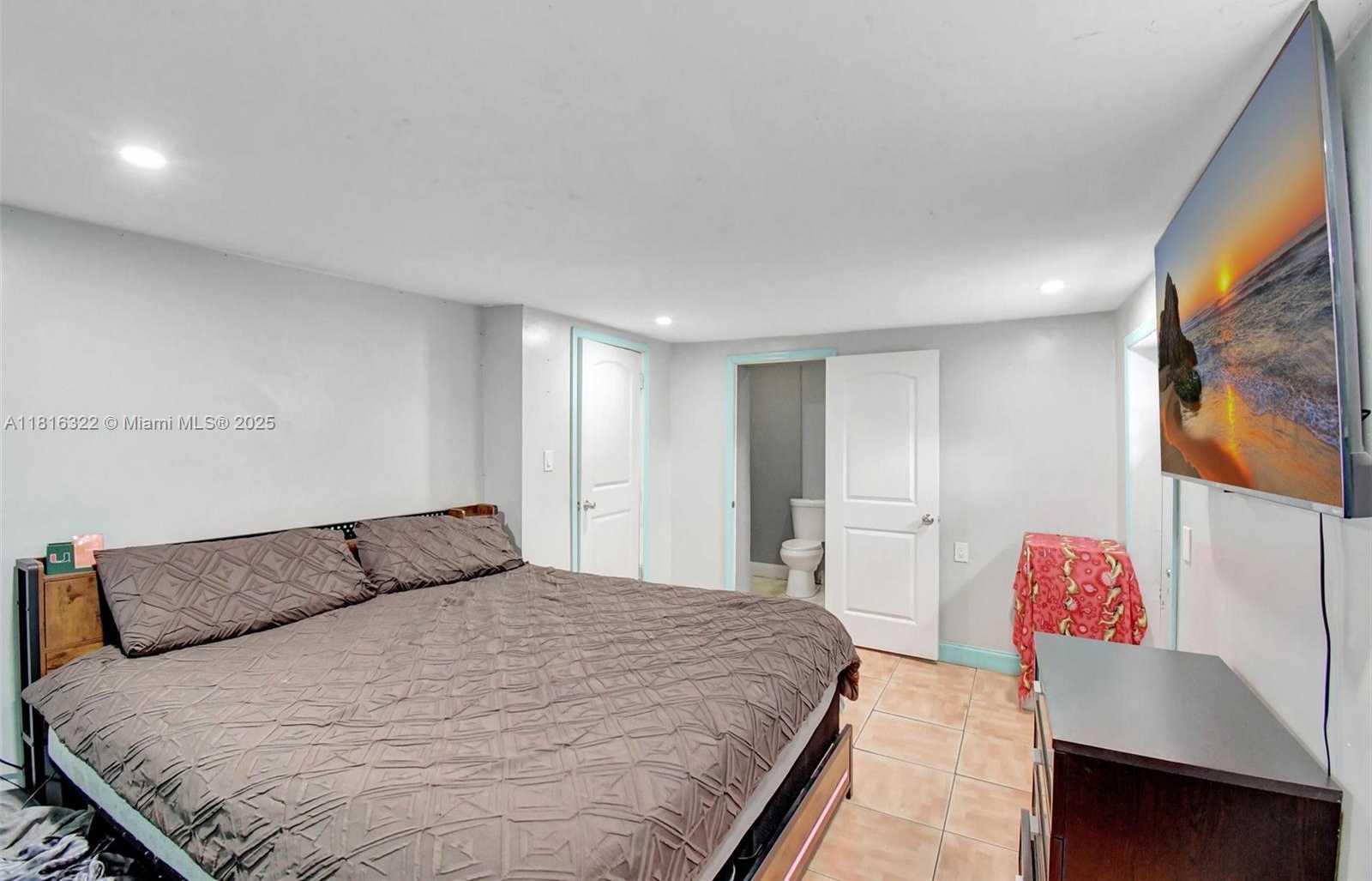 Small Image of 6336 SOUTH WEST 22ND ST, Miramar Number 18