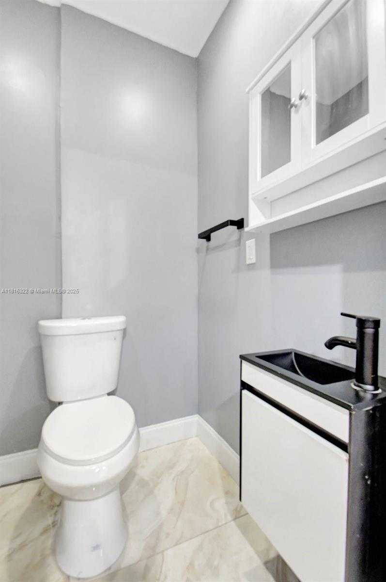 Small Image of 6336 SOUTH WEST 22ND ST, Miramar Number 21