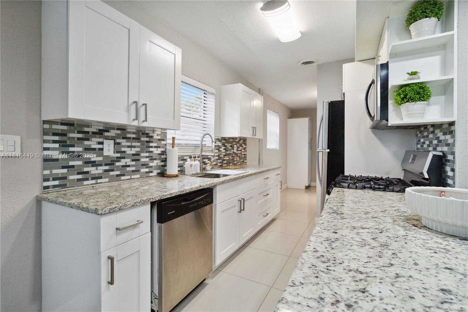 Small Image of 14952 SOUTH WEST 297TH TER, Homestead Number 12