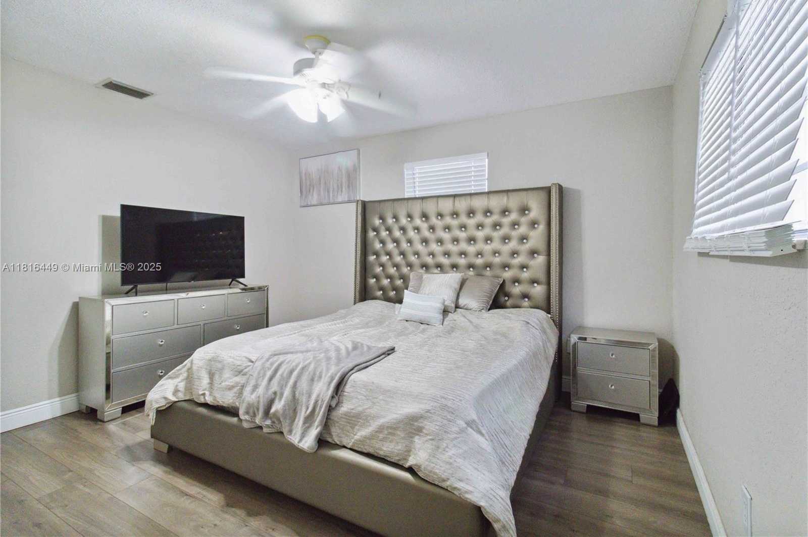 Small Image of 14952 SOUTH WEST 297TH TER, Homestead Number 18