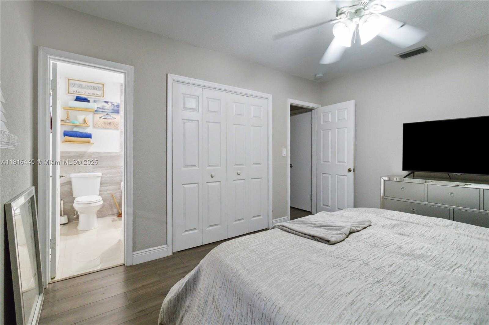 Small Image of 14952 SOUTH WEST 297TH TER, Homestead Number 19