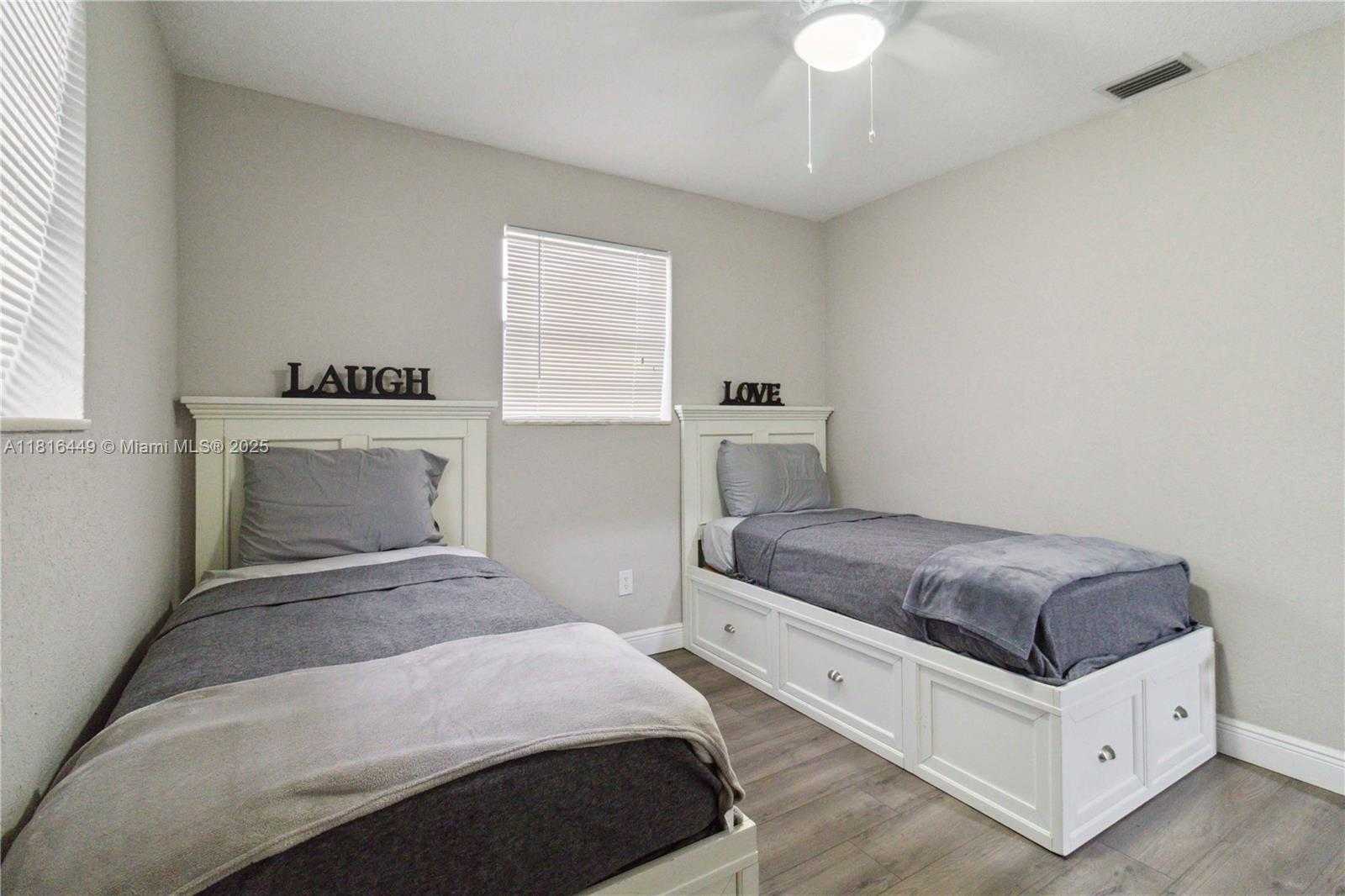 Small Image of 14952 SOUTH WEST 297TH TER, Homestead Number 21